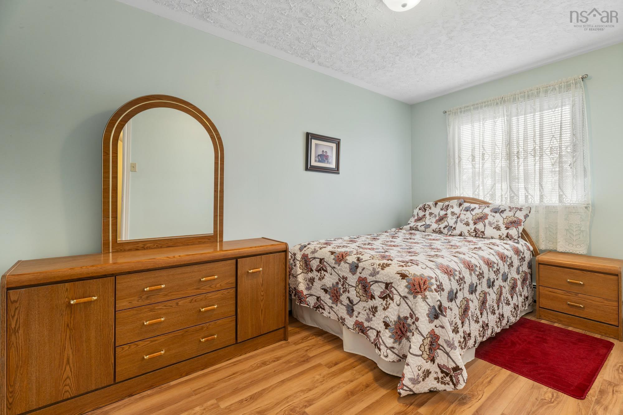 Thumbnail image for 2883 Connaught Avenue MLS<sup>®</sup> 202603141