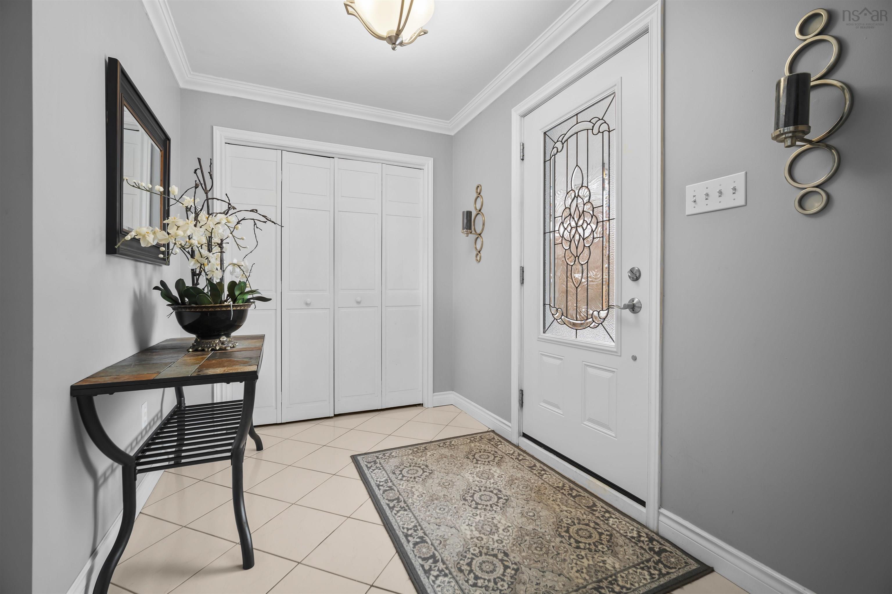 Thumbnail image for 8 Castlewood Drive MLS<sup>®</sup> 202603145