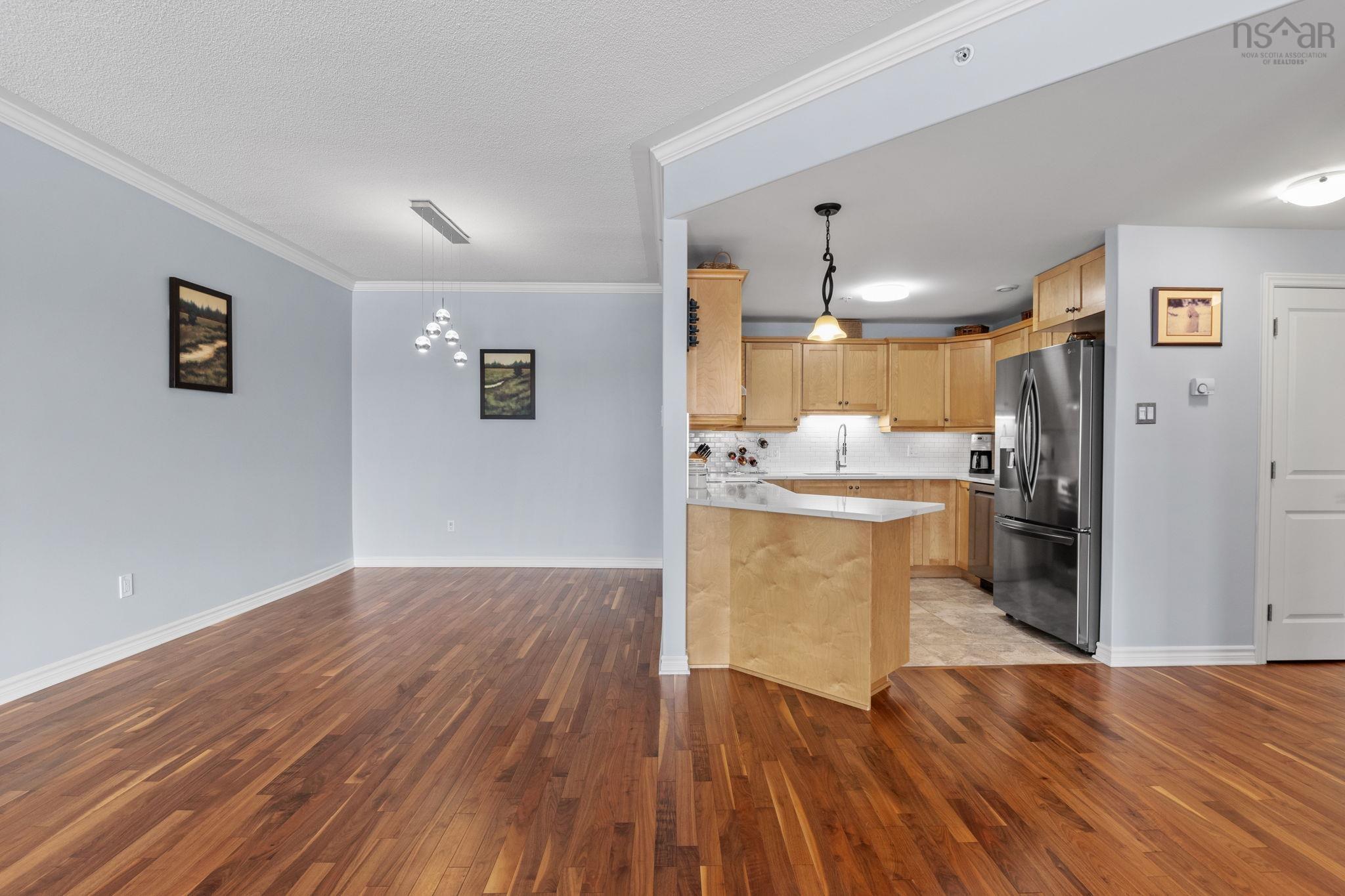 Thumbnail image for 306 77 Russell Lake MLS<sup>®</sup> 202603360