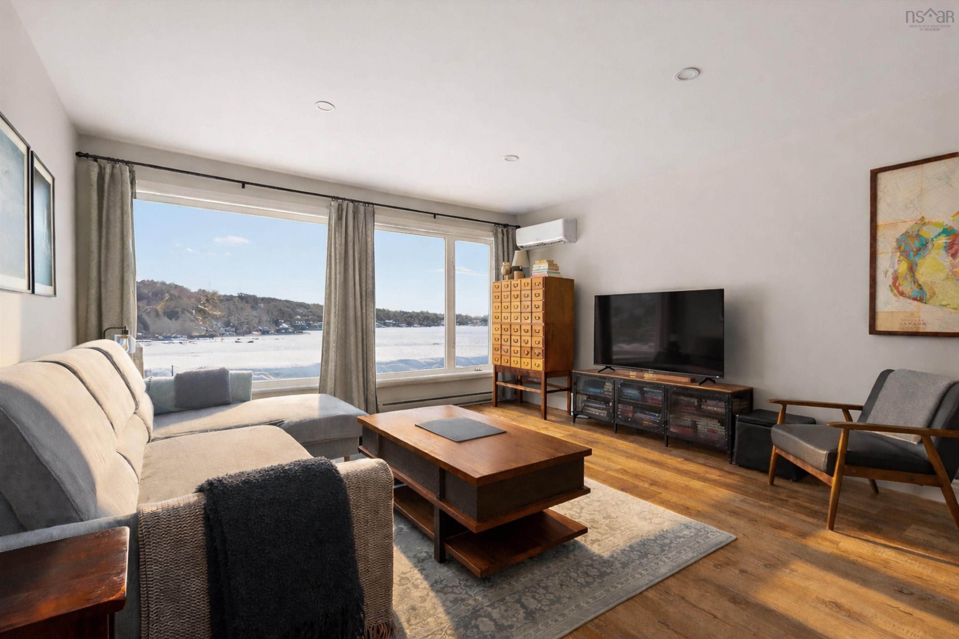 Thumbnail image for 473 Shore Drive MLS<sup>®</sup> 202603402