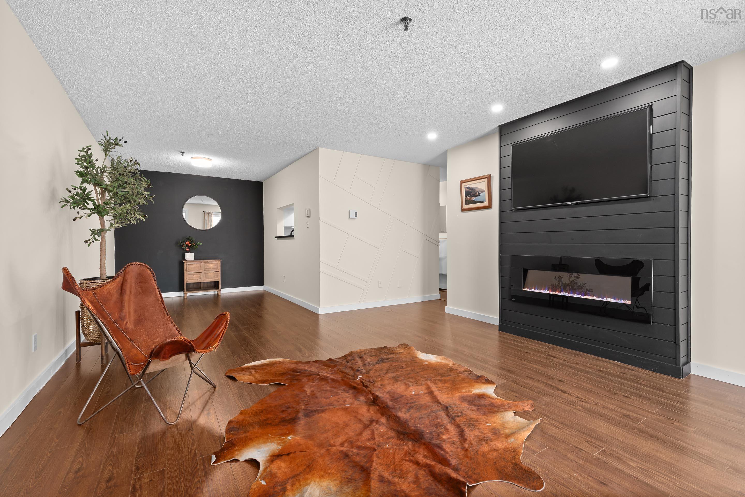 Thumbnail image for 101 2 Lombardy Lane MLS<sup>®</sup> 202603490