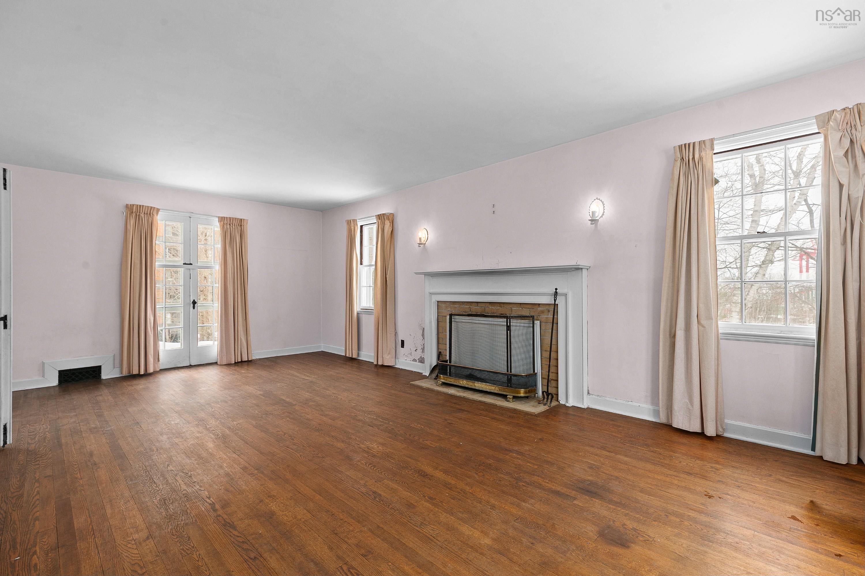 Thumbnail image for 5661 Ogilvie Street MLS<sup>®</sup> 202603644