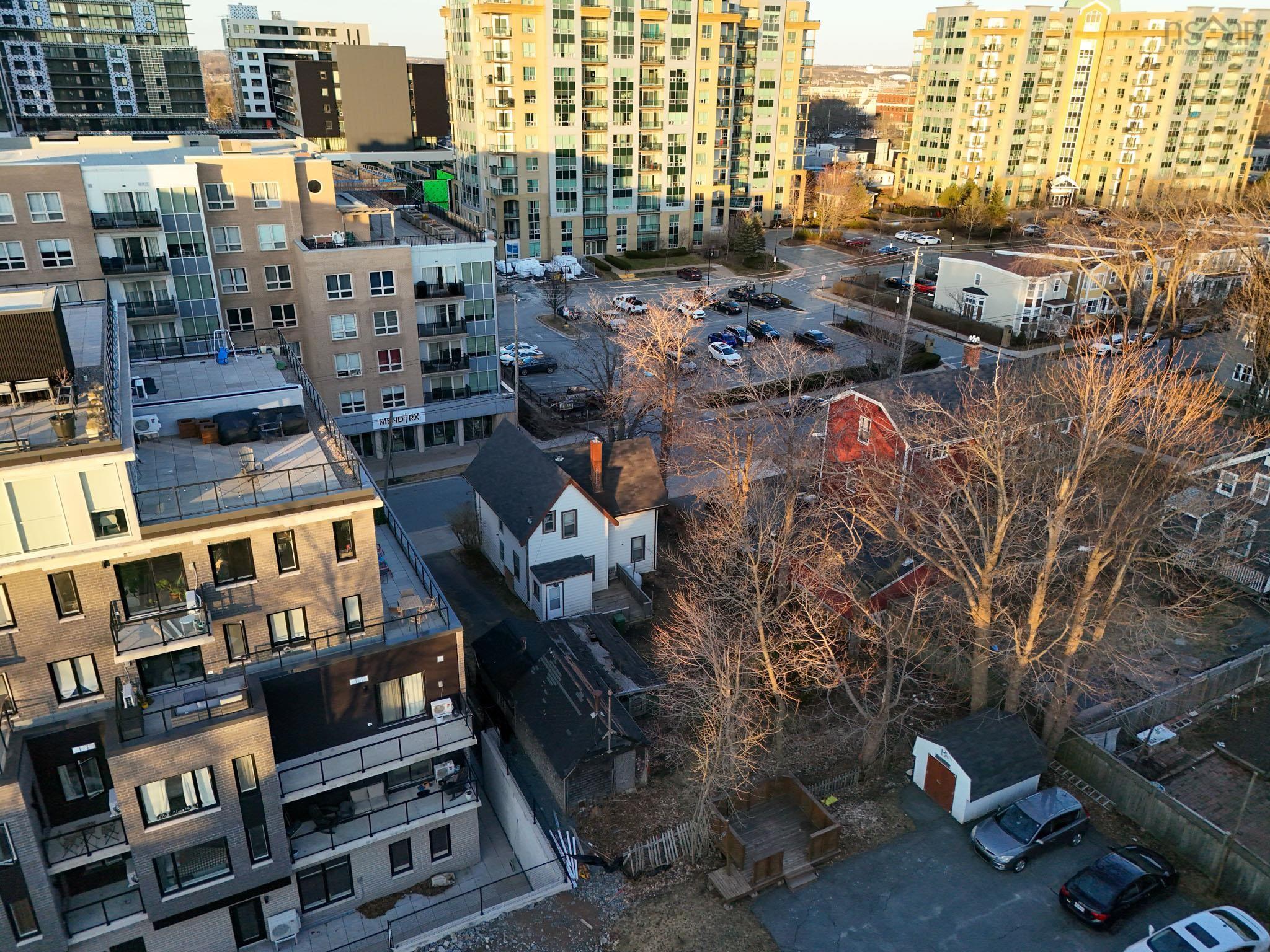 Thumbnail image for 2746 Gladstone Street MLS<sup>®</sup> 202603708