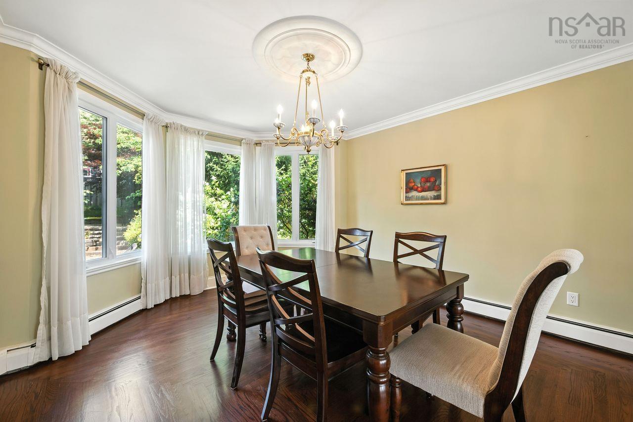 Thumbnail image for 569 Francklyn Street MLS<sup>®</sup> 202603958