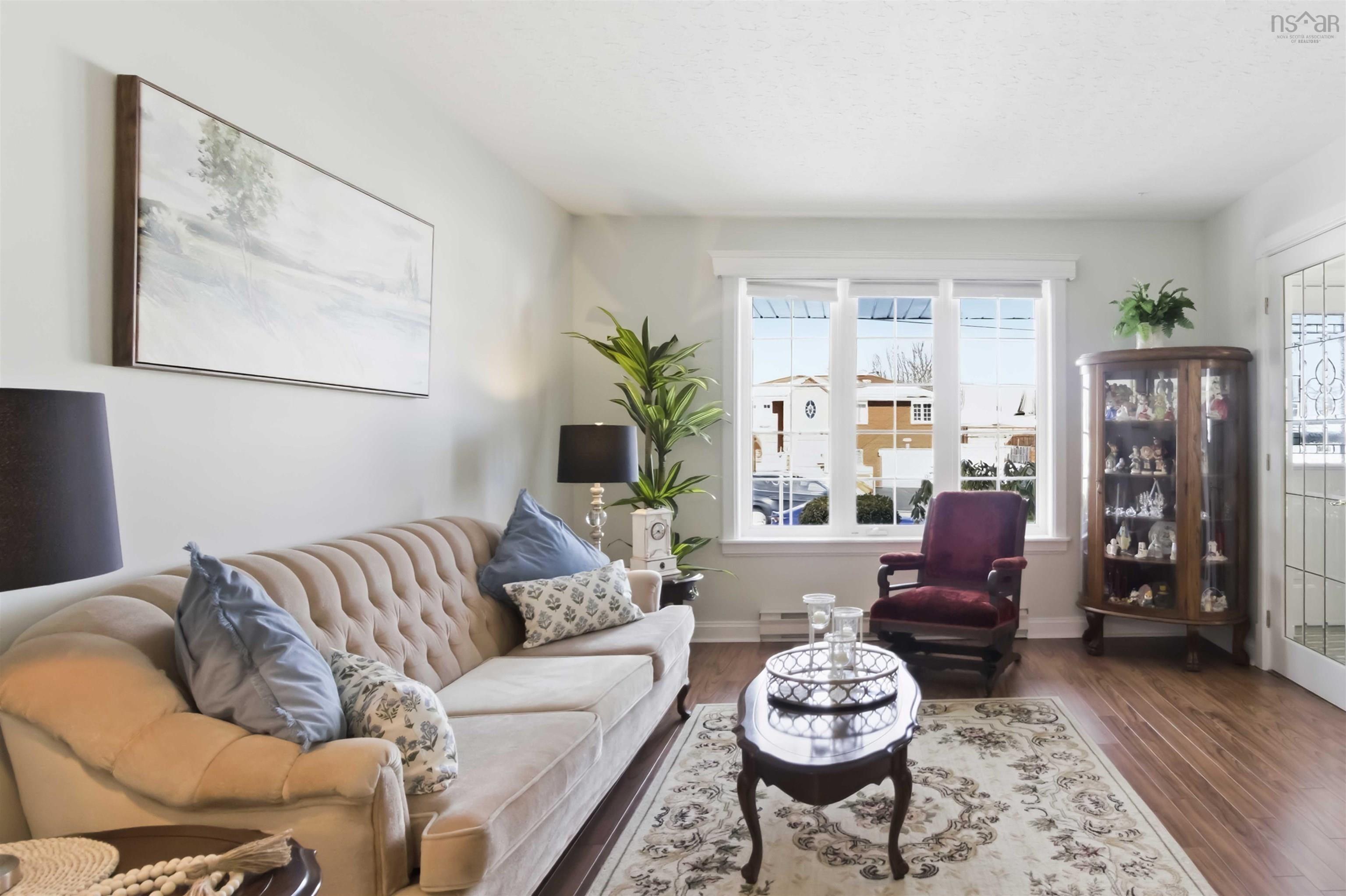 Thumbnail image for 98 Portland Estates Blvd West Boulevard MLS<sup>®</sup> 202603967