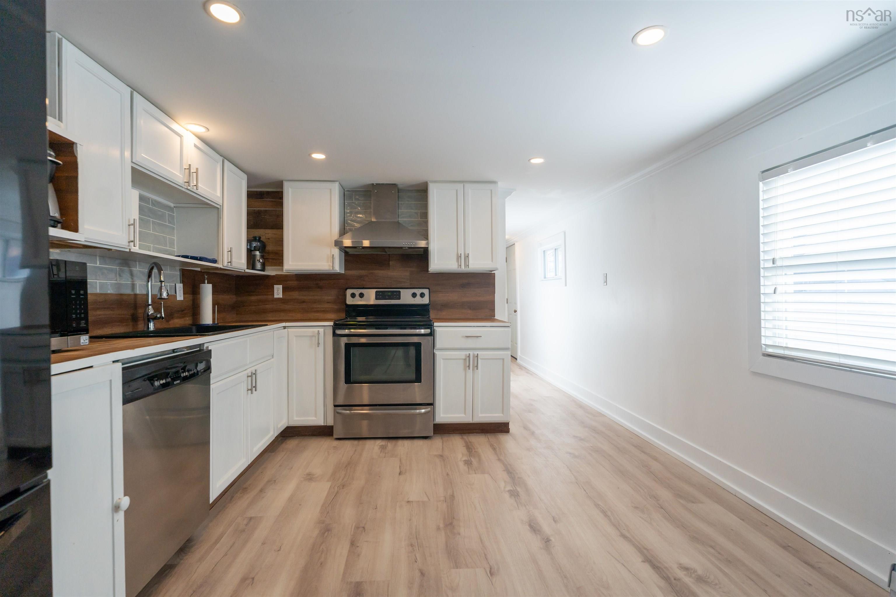 Thumbnail image for 9 Heather Street MLS<sup>®</sup> 202604008