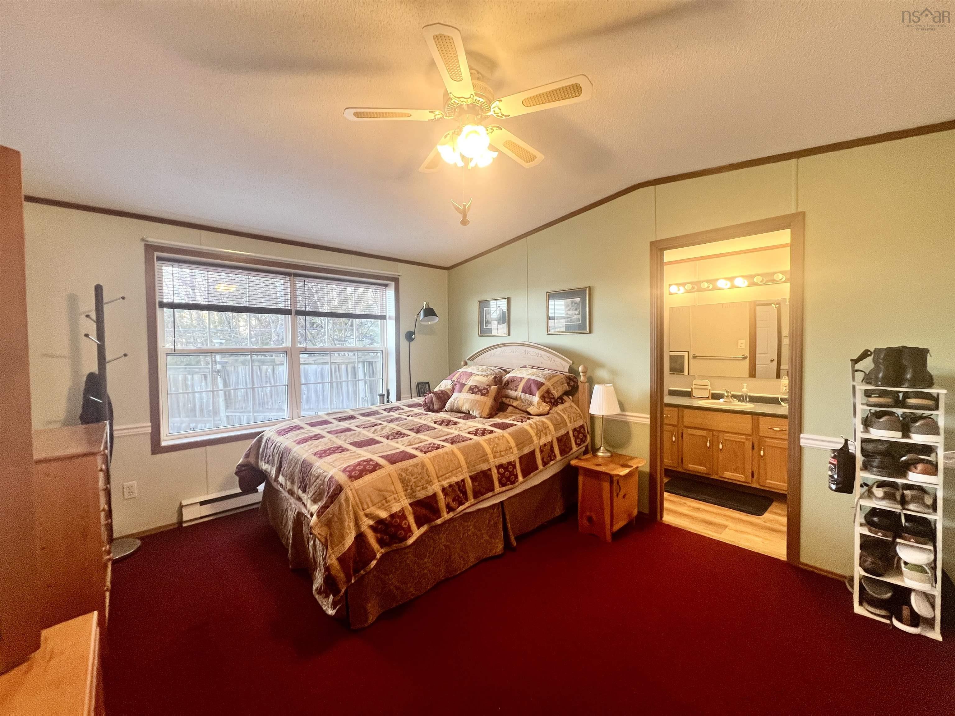 Thumbnail image for 214 Parklane Drive MLS<sup>®</sup> 202604143