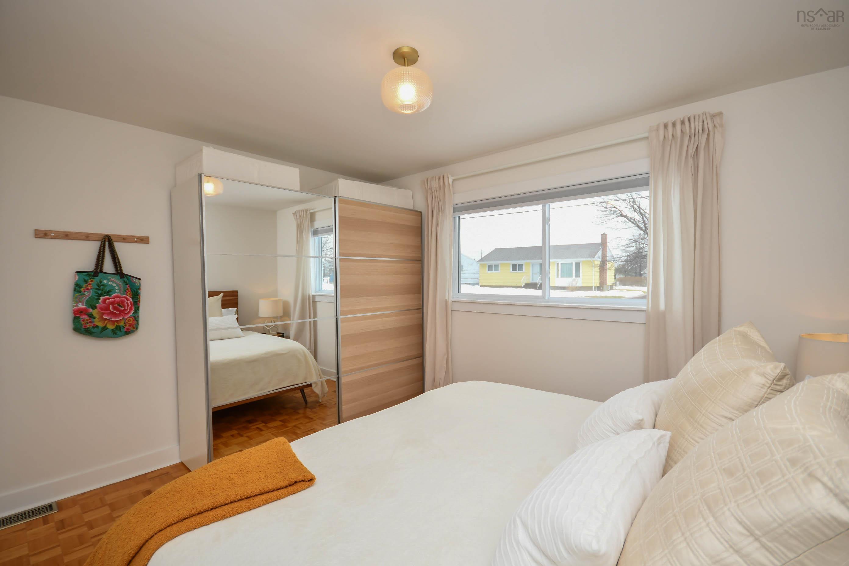 Thumbnail image for 18 Macrae Avenue MLS<sup>®</sup> 202604144