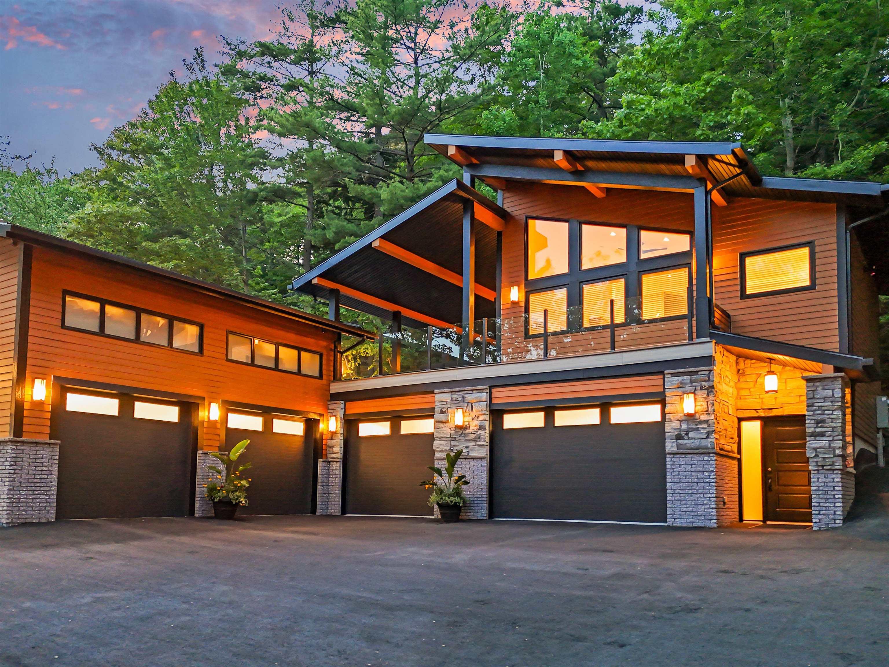 Thumbnail image for 1160 Shore Drive MLS<sup>®</sup> 202604380