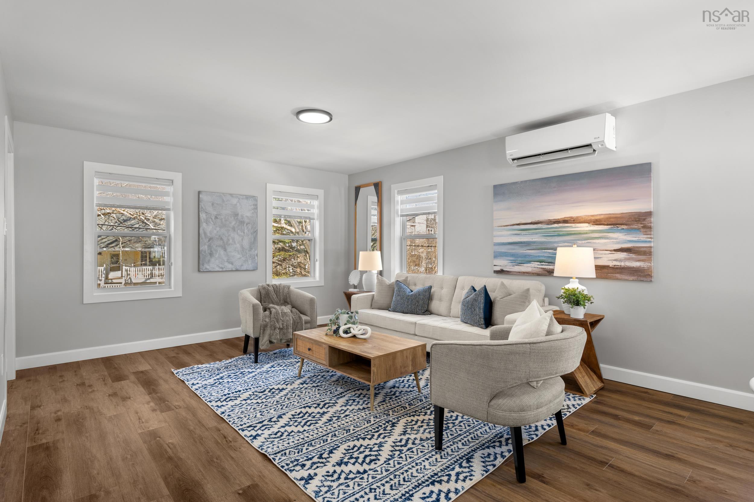 Thumbnail image for 18 Forest Hill Drive MLS<sup>®</sup> 202604405