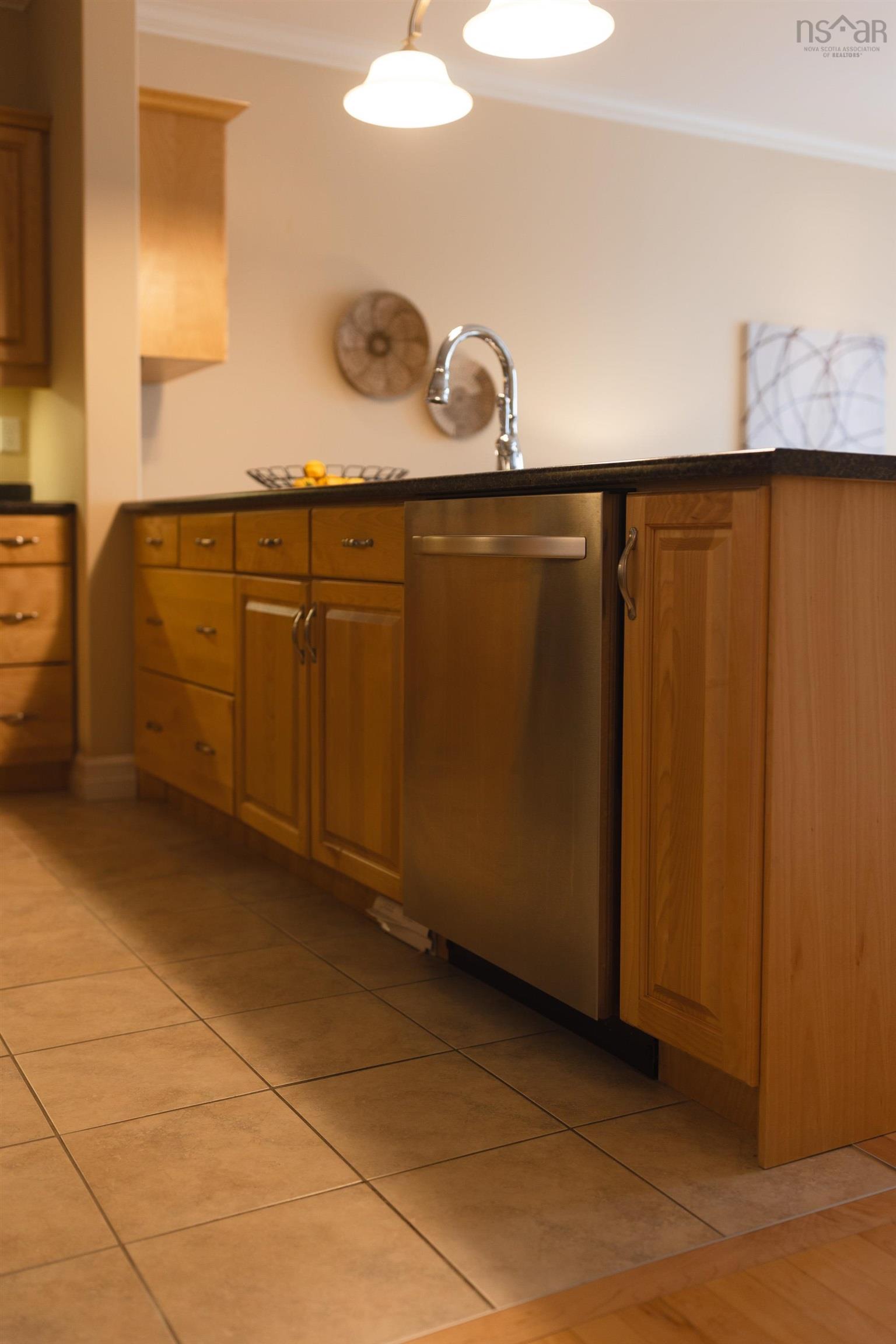 Thumbnail image for 28 Castlestone Drive MLS<sup>®</sup> 202604409