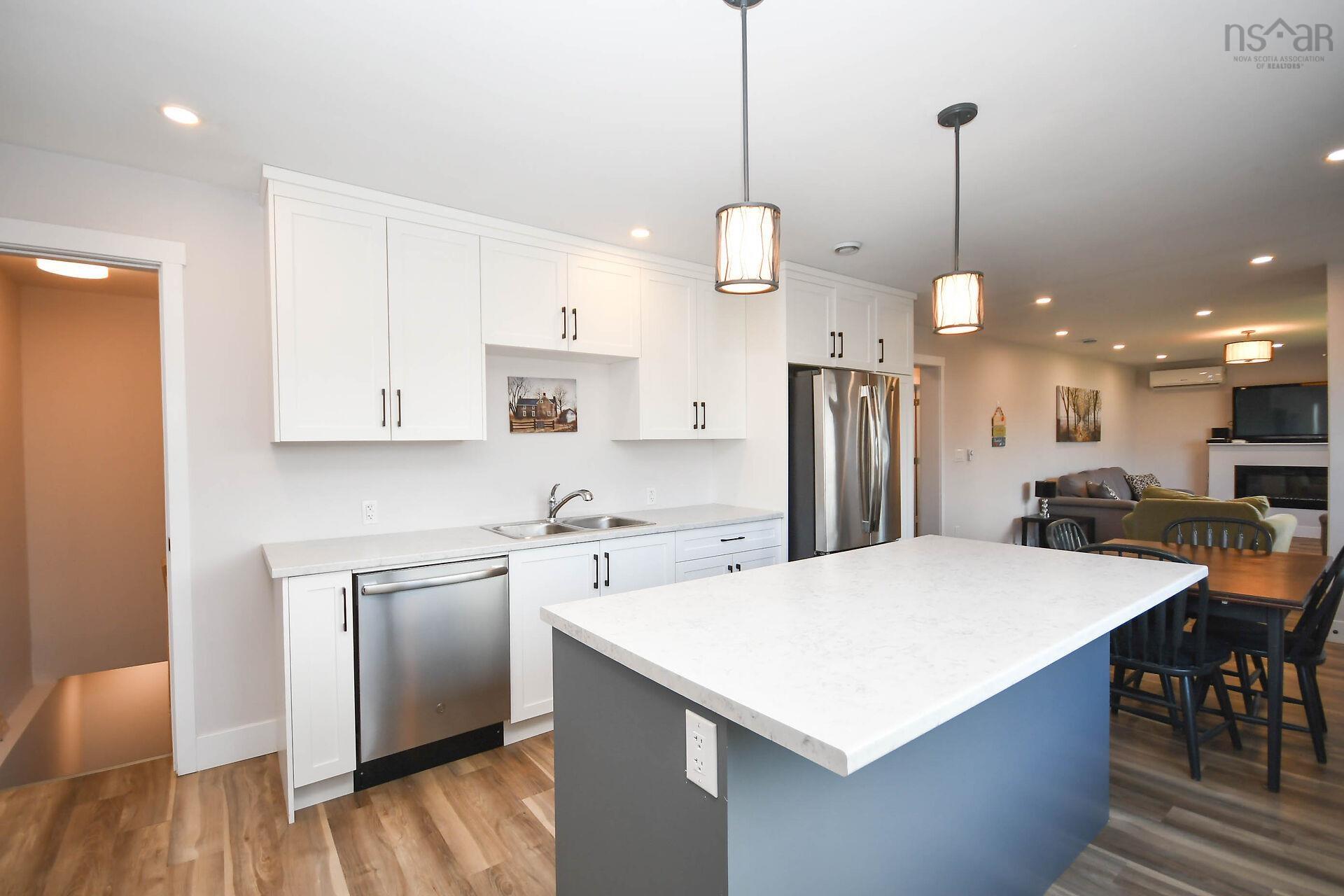 Thumbnail image for 5 Sampson Drive MLS<sup>®</sup> 202604423