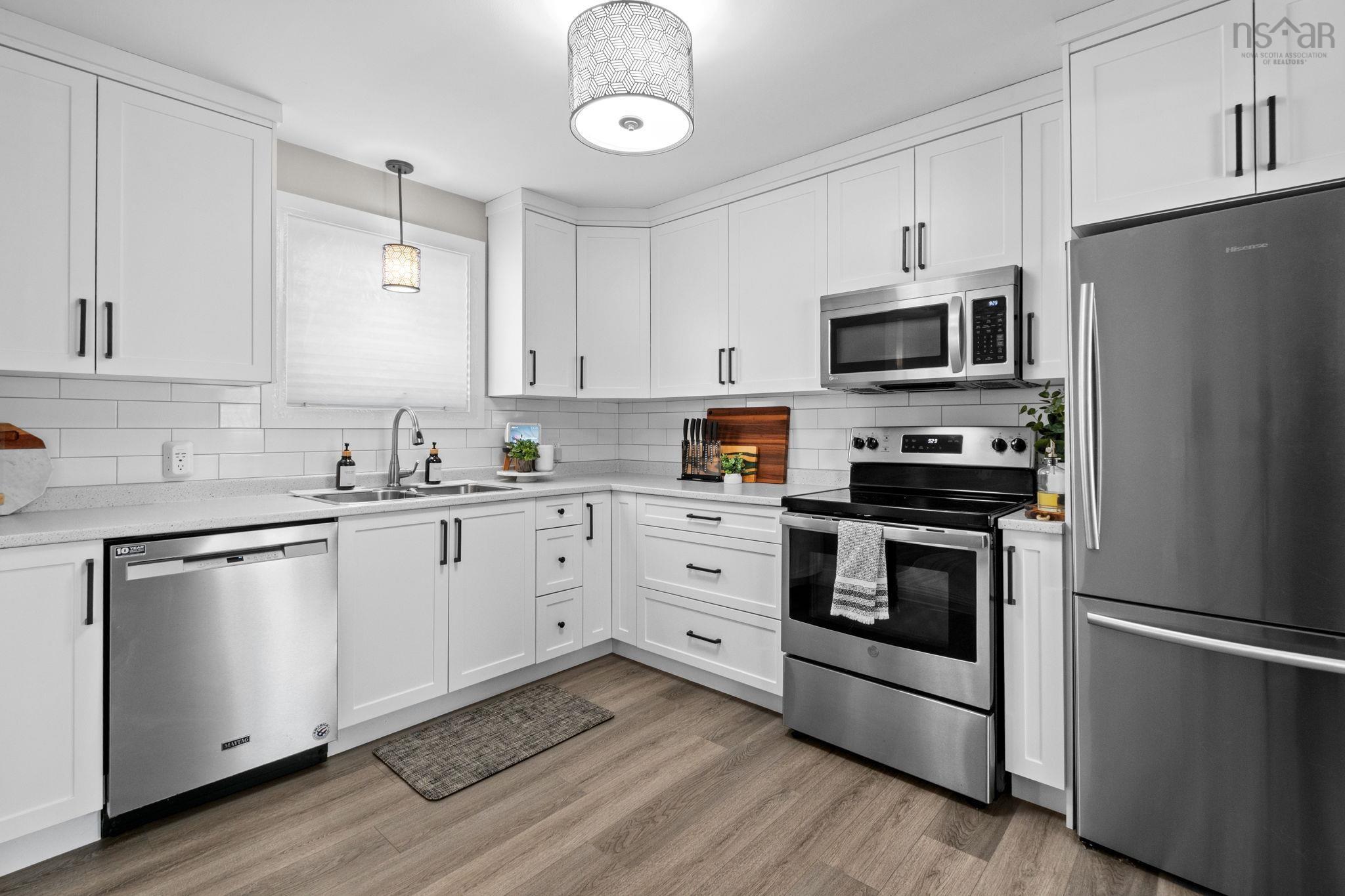 Thumbnail image for 107 La Pierre Crescent MLS<sup>®</sup> 202604434