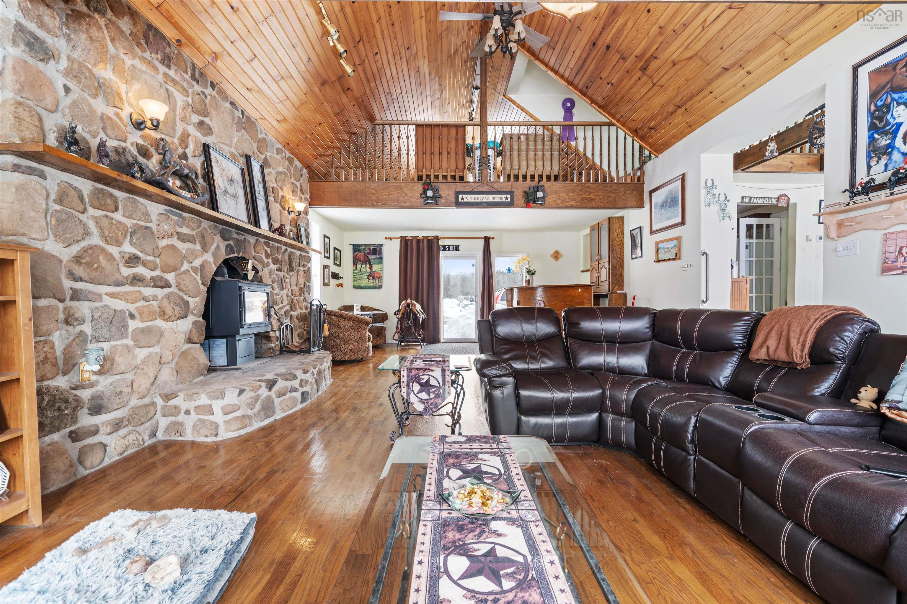 Thumbnail image for 5124 Highway 14 Highway MLS<sup>®</sup> 202604450