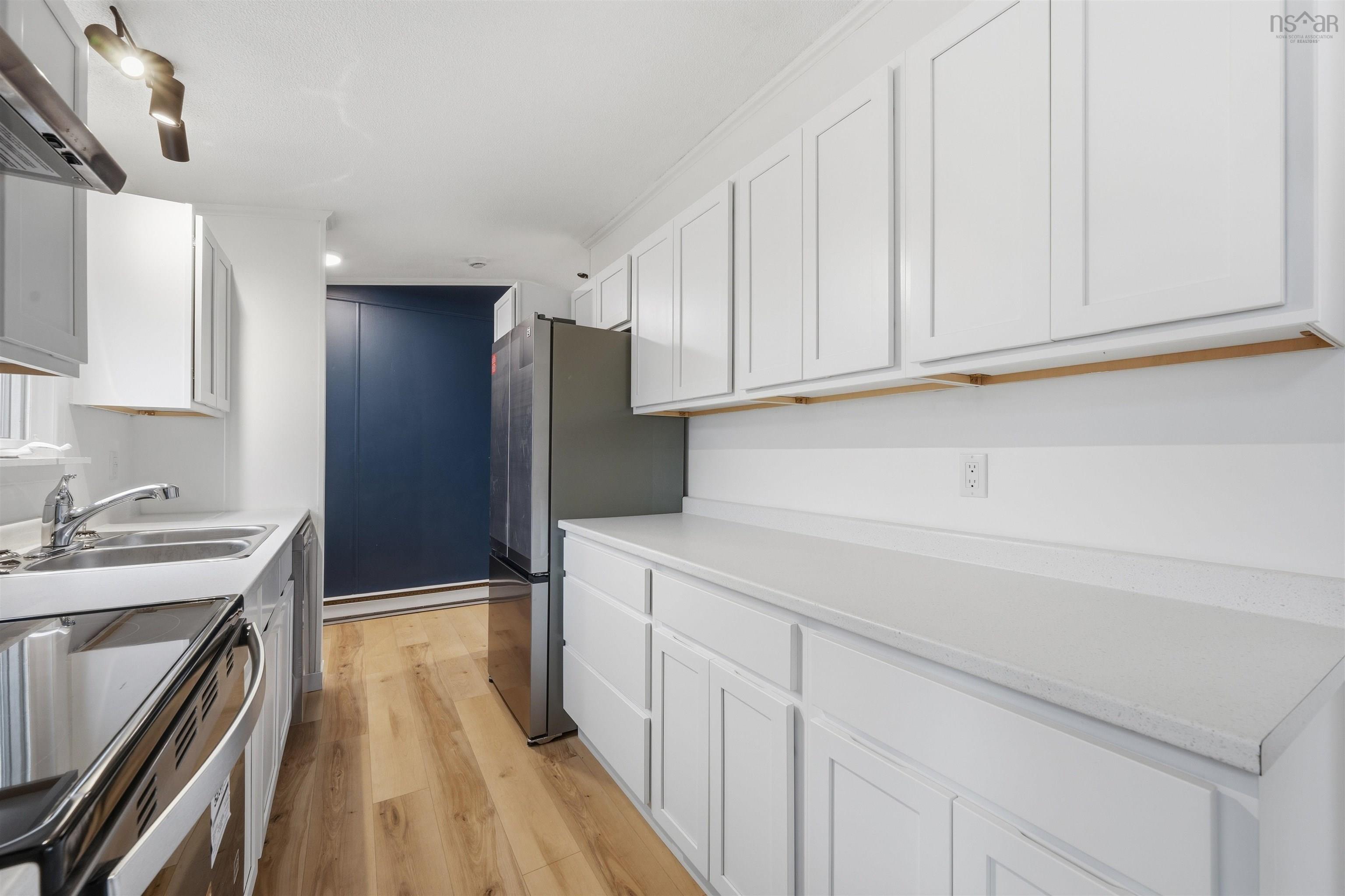 Thumbnail image for 18 Juniper Crescent MLS<sup>®</sup> 202604516