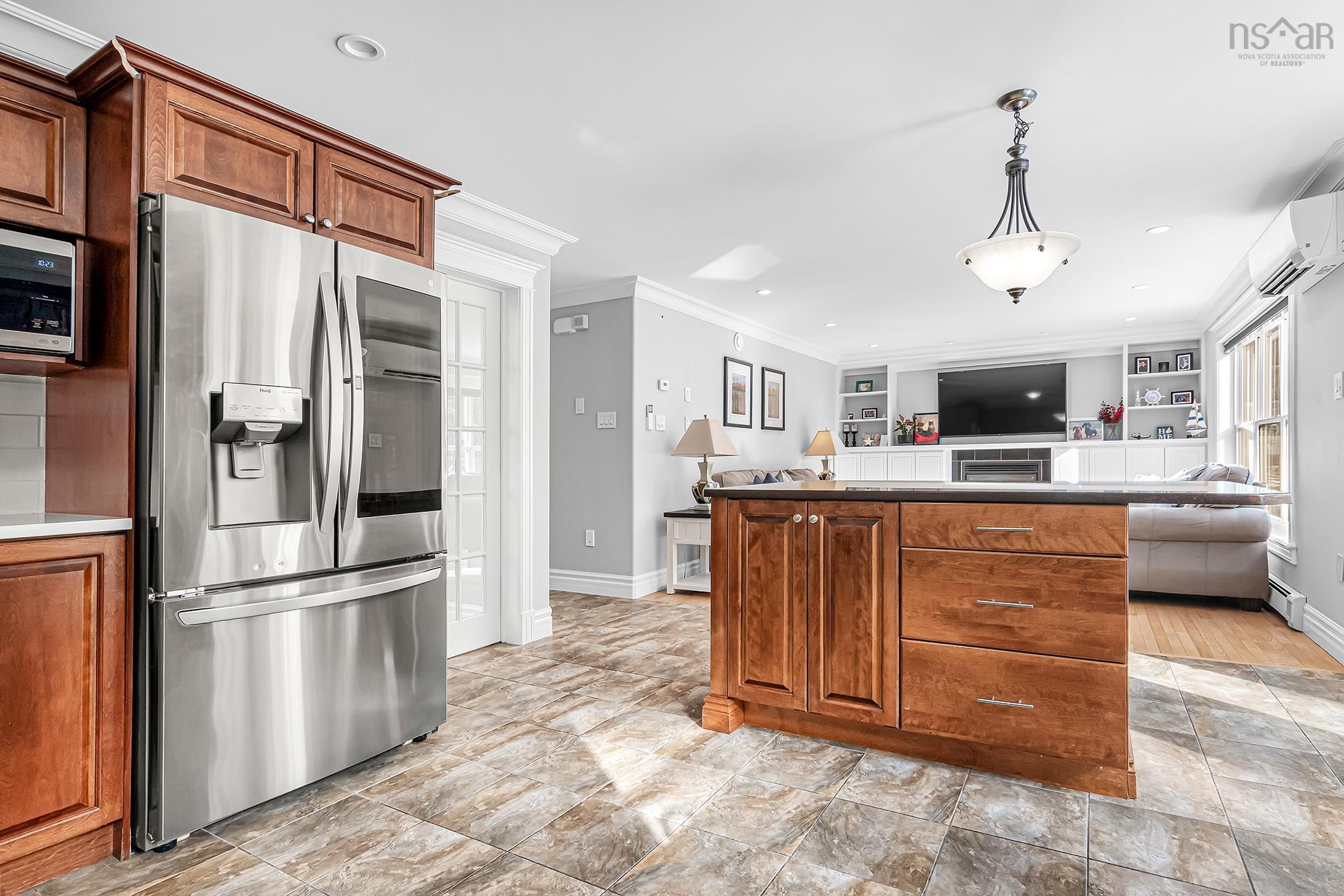 Thumbnail image for 361 Portland Hills Drive MLS<sup>®</sup> 202604600