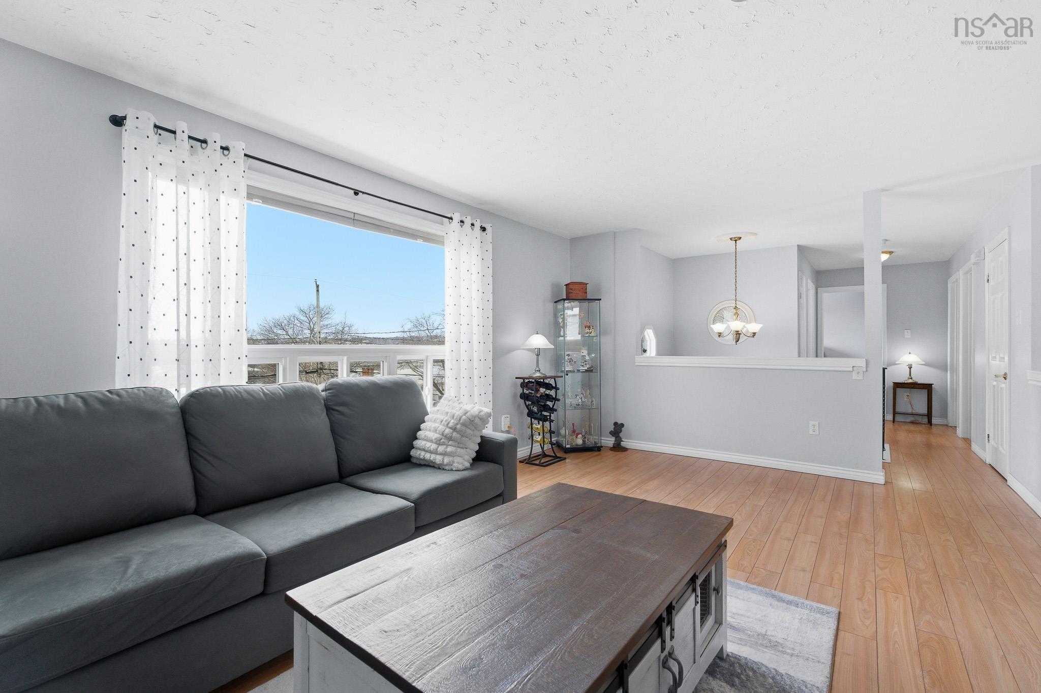 Thumbnail image for 37 Hillcrest Avenue MLS<sup>®</sup> 202604719