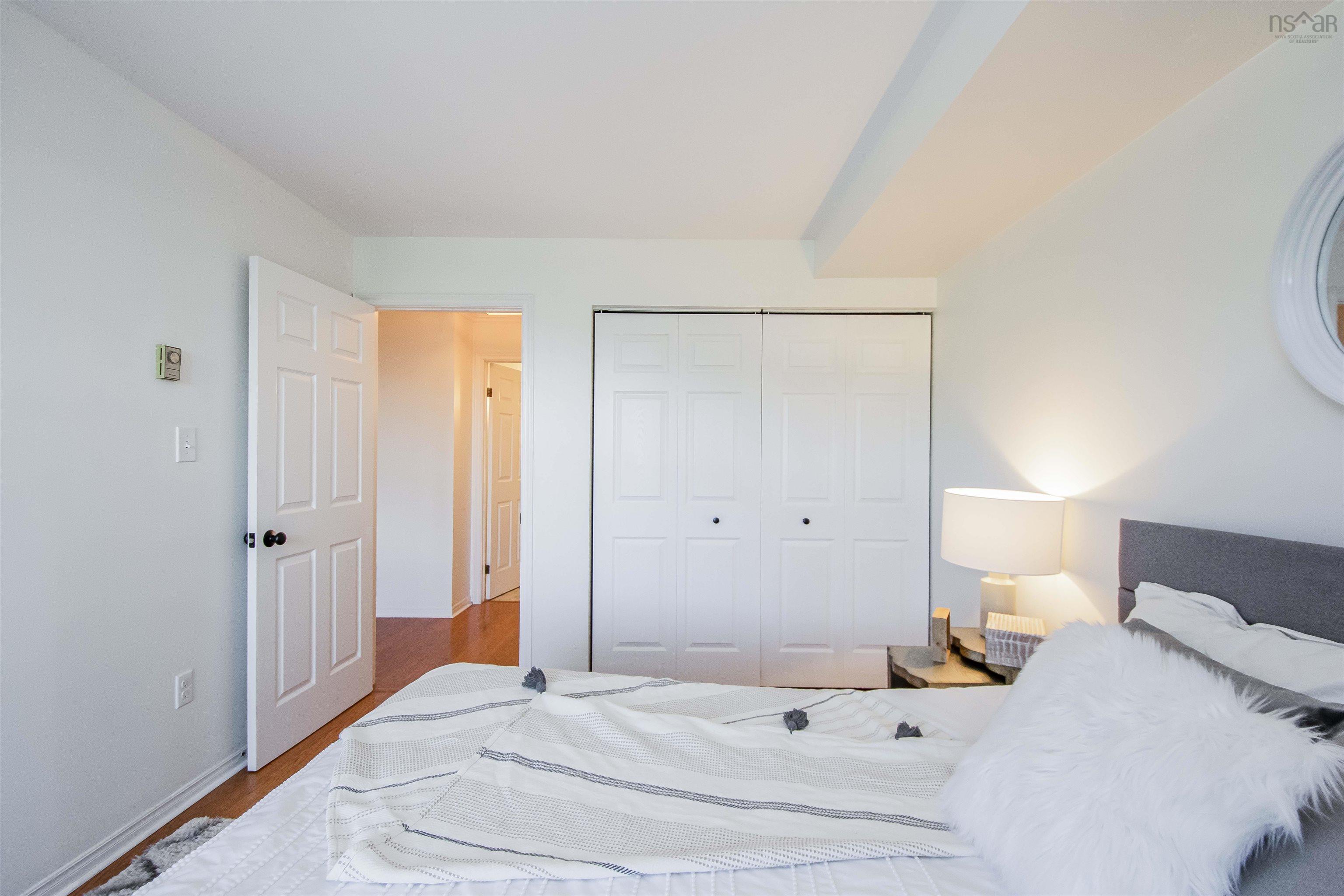 Thumbnail image for 303 93 Kearney Lake Road MLS<sup>®</sup> 202604858