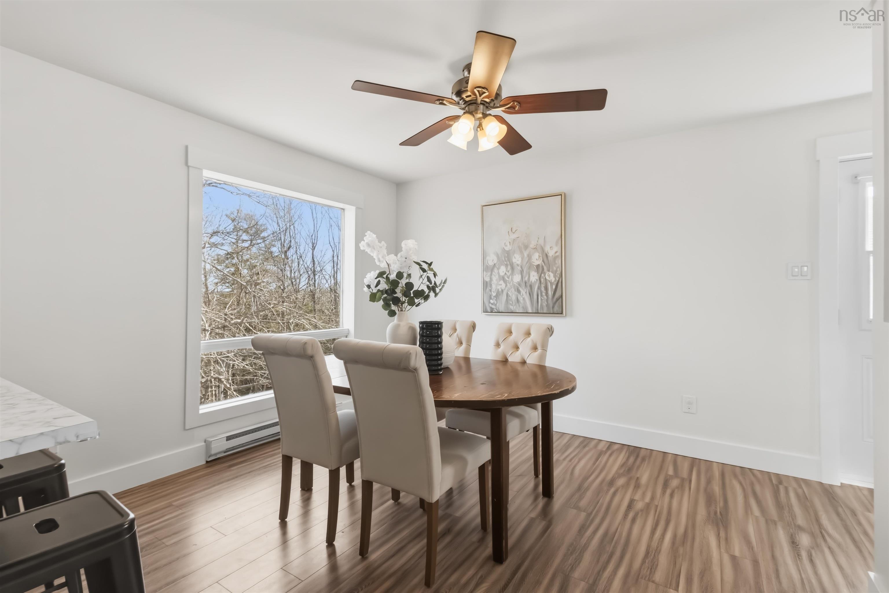 Thumbnail image for 165 Cavalier Drive MLS<sup>®</sup> 202604865