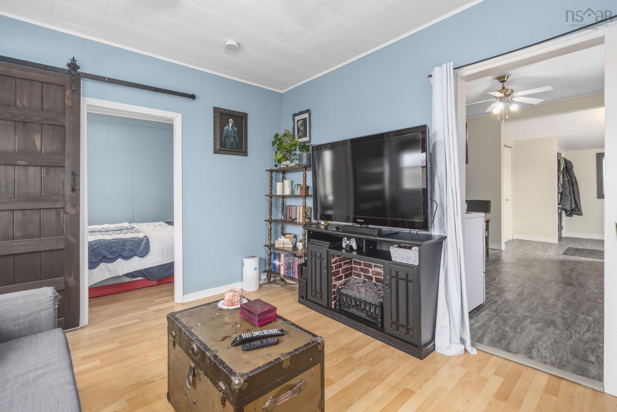 Thumbnail image for 20 Novawood Drive MLS<sup>®</sup> 202604917