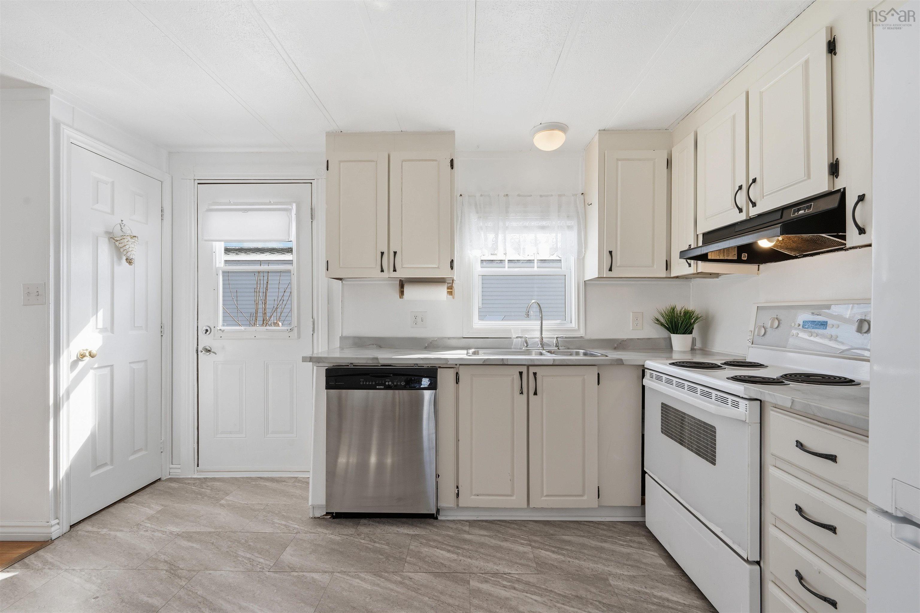 Thumbnail image for 2 Cocoa Street MLS<sup>®</sup> 202604922