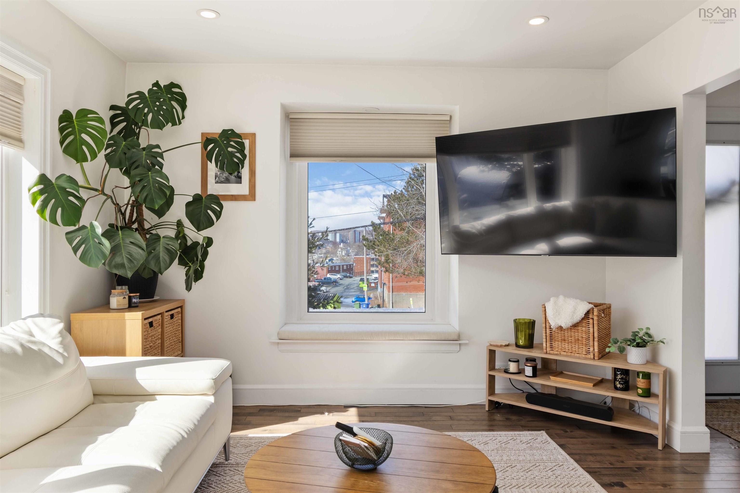 Thumbnail image for 9 Tupper Street MLS<sup>®</sup> 202604991