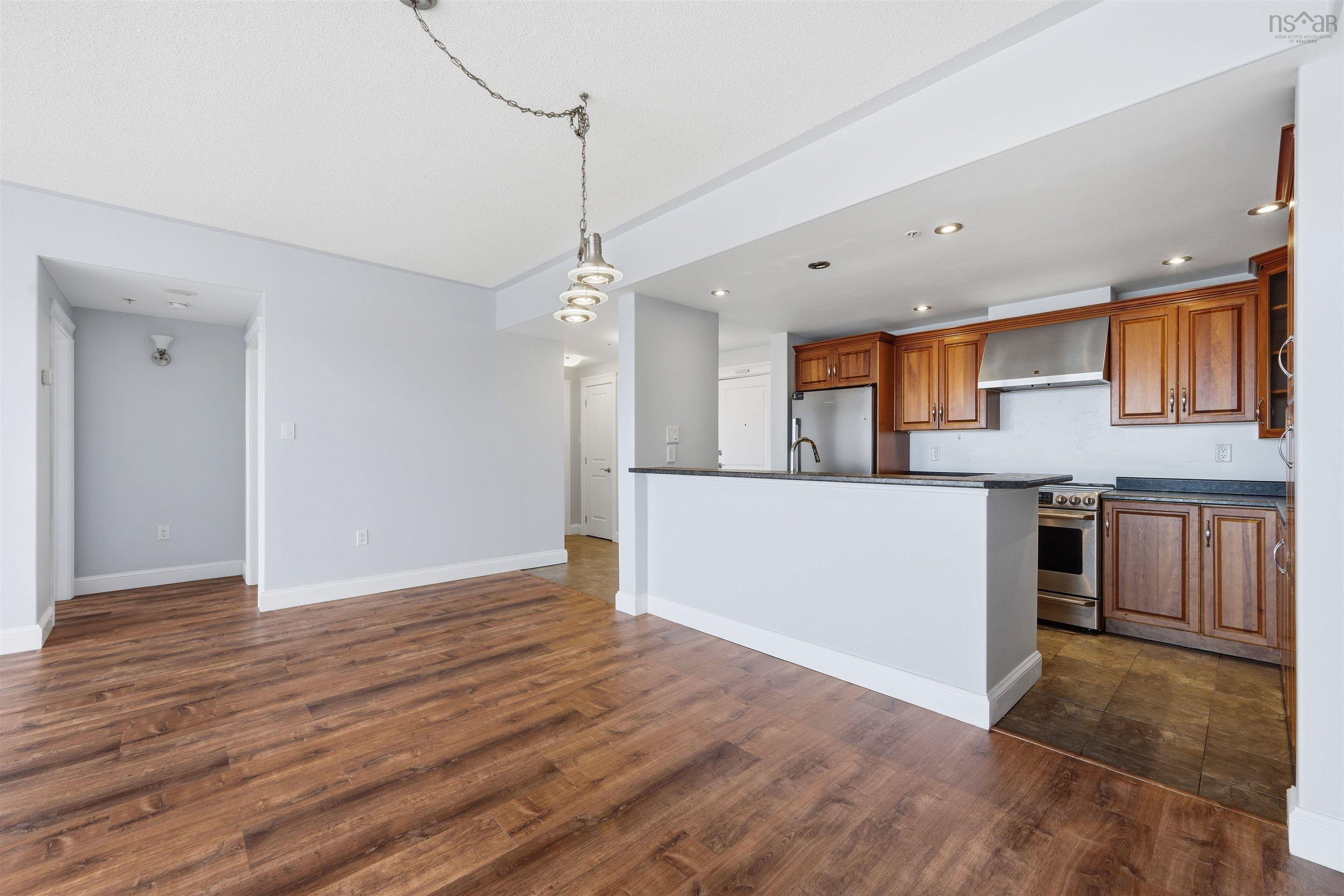 Thumbnail image for 1101 60 Walter Havill Drive MLS<sup>®</sup> 202605025