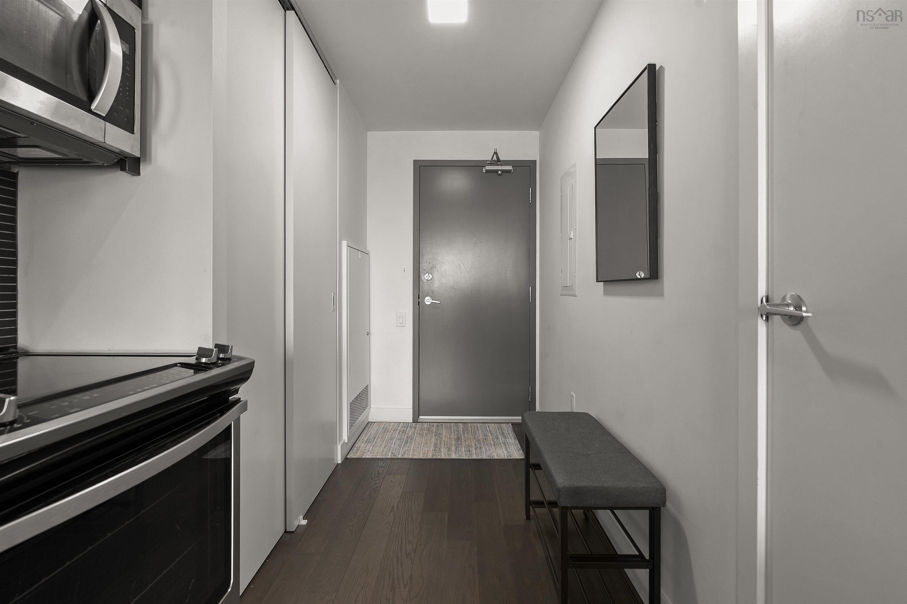 Thumbnail image for 503 1048 Wellington Street MLS<sup>®</sup> 202605073