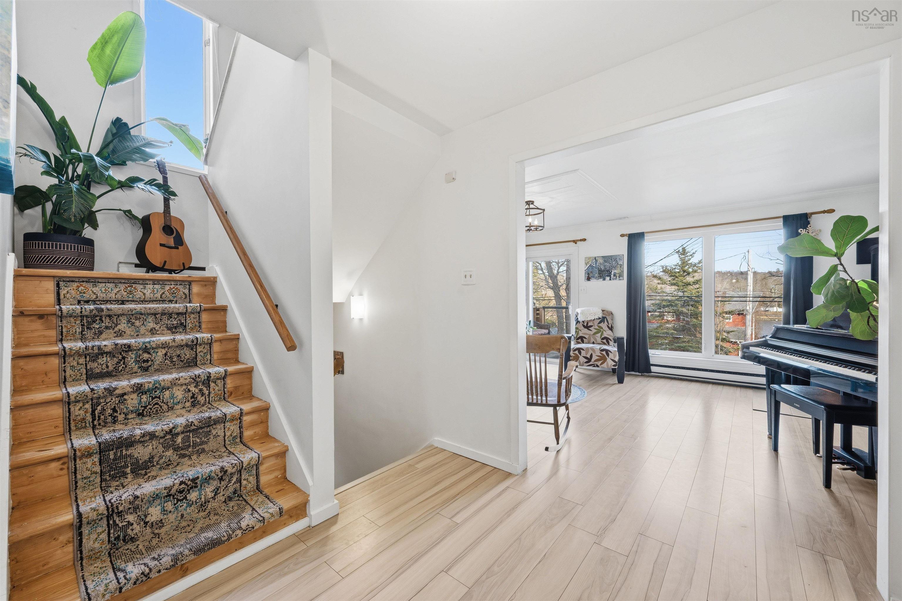 Thumbnail image for 450 Shore Drive MLS<sup>®</sup> 202605088