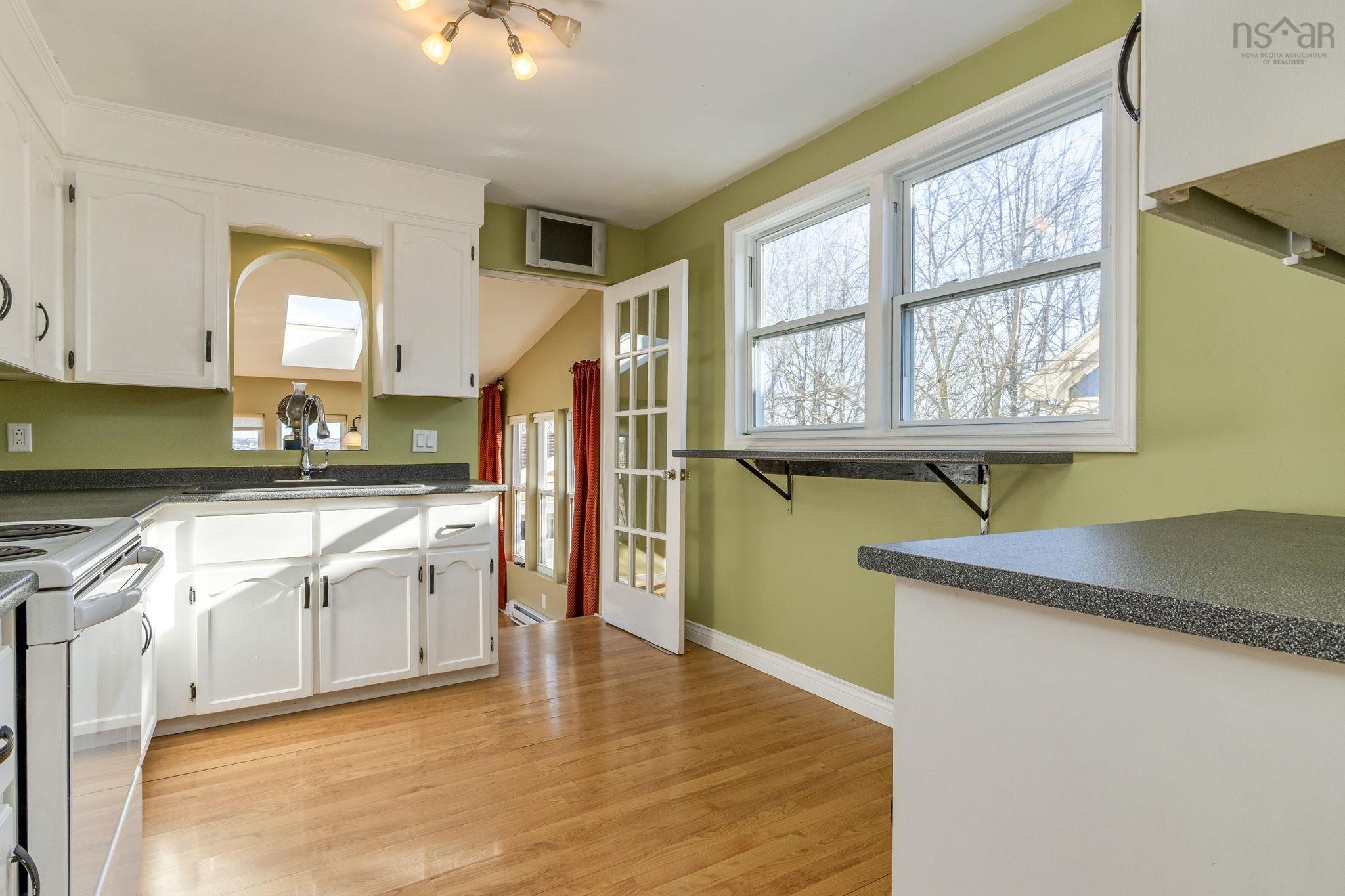 Thumbnail image for 3665 Albert Street MLS<sup>®</sup> 202605155