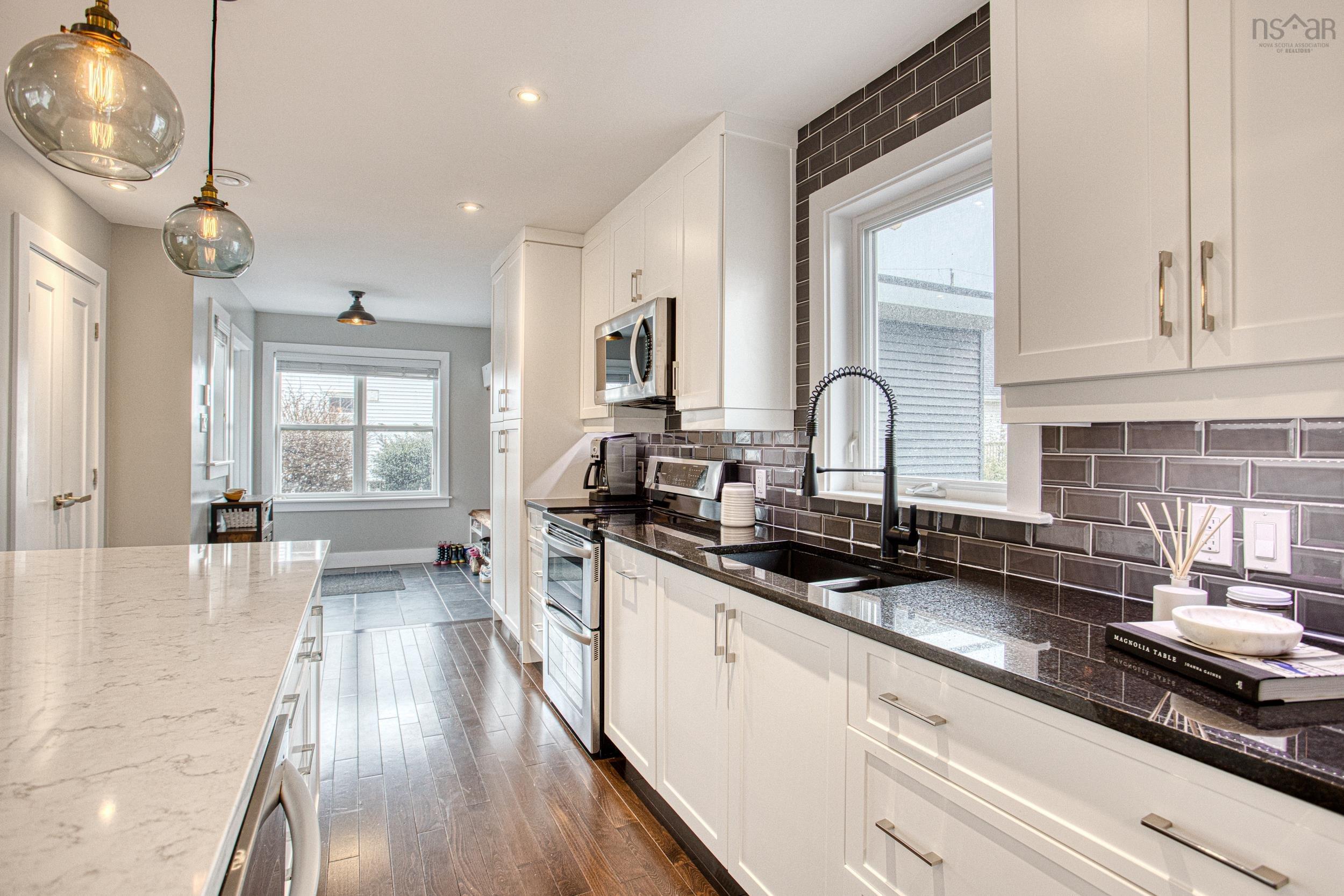 Thumbnail image for 3198 Ashburn Avenue MLS<sup>®</sup> 202605209