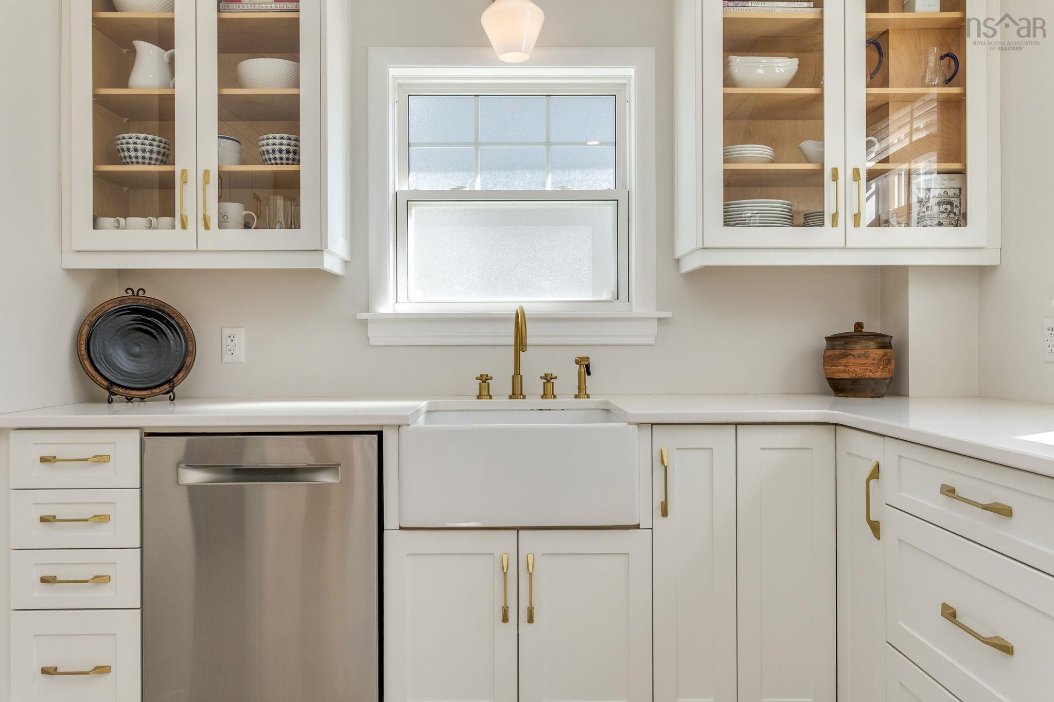 Thumbnail image for 1050 Greenwood Avenue MLS<sup>®</sup> 202605257