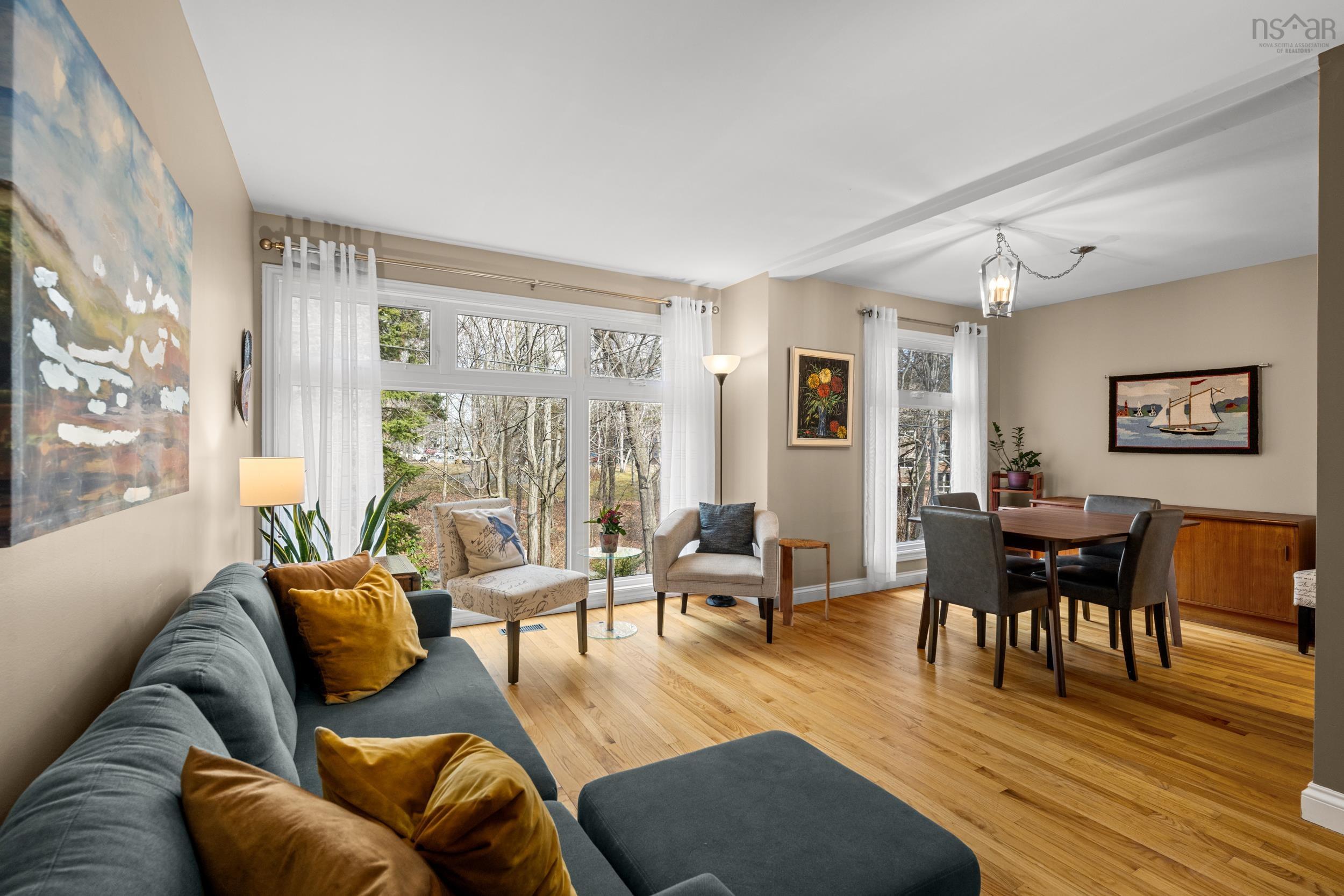 Thumbnail image for 32 Garden Court Terrace MLS<sup>®</sup> 202605288