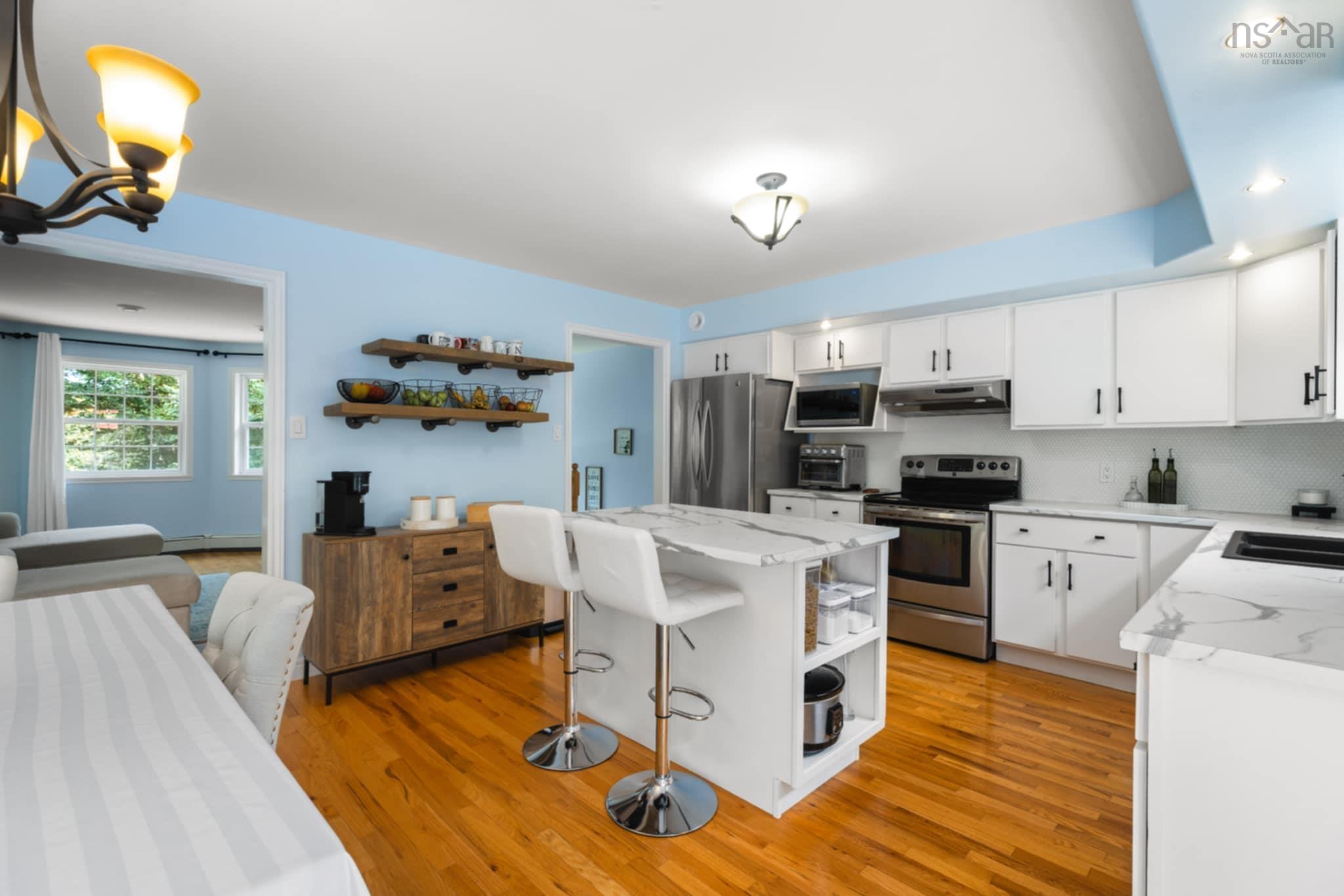 Thumbnail image for 198 Tattenham Crescent MLS<sup>®</sup> 202605398