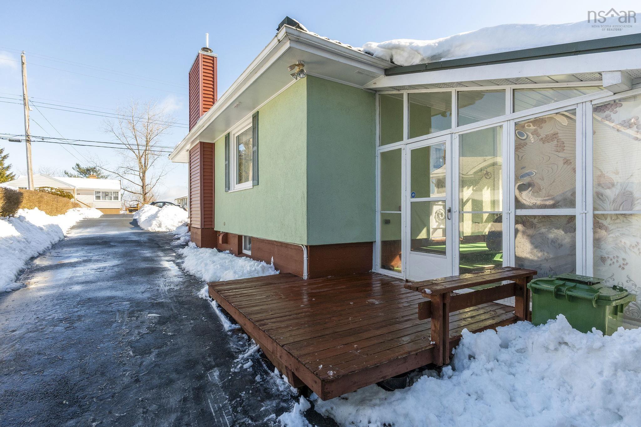 Thumbnail image for 30 Penhorn Drive MLS<sup>®</sup> 202605418