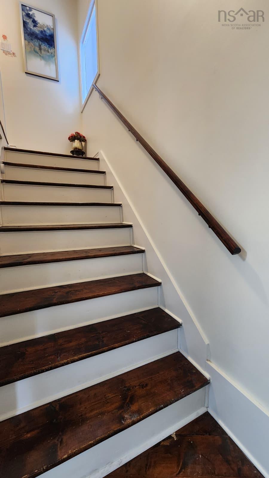 Thumbnail image for 40 Gordon Court MLS<sup>®</sup> 202605460