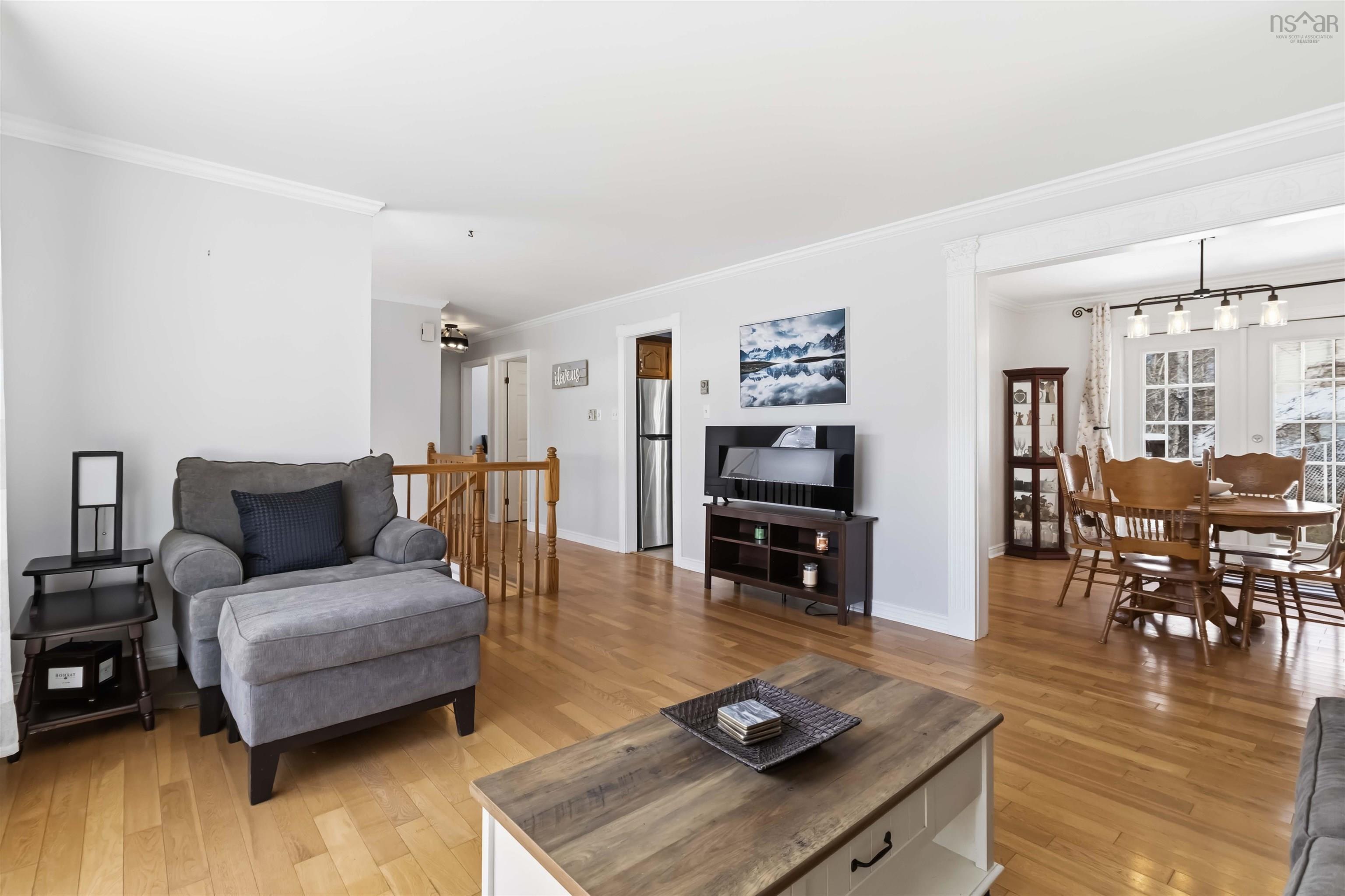 Thumbnail image for 6 Rothsay Court MLS<sup>®</sup> 202605532