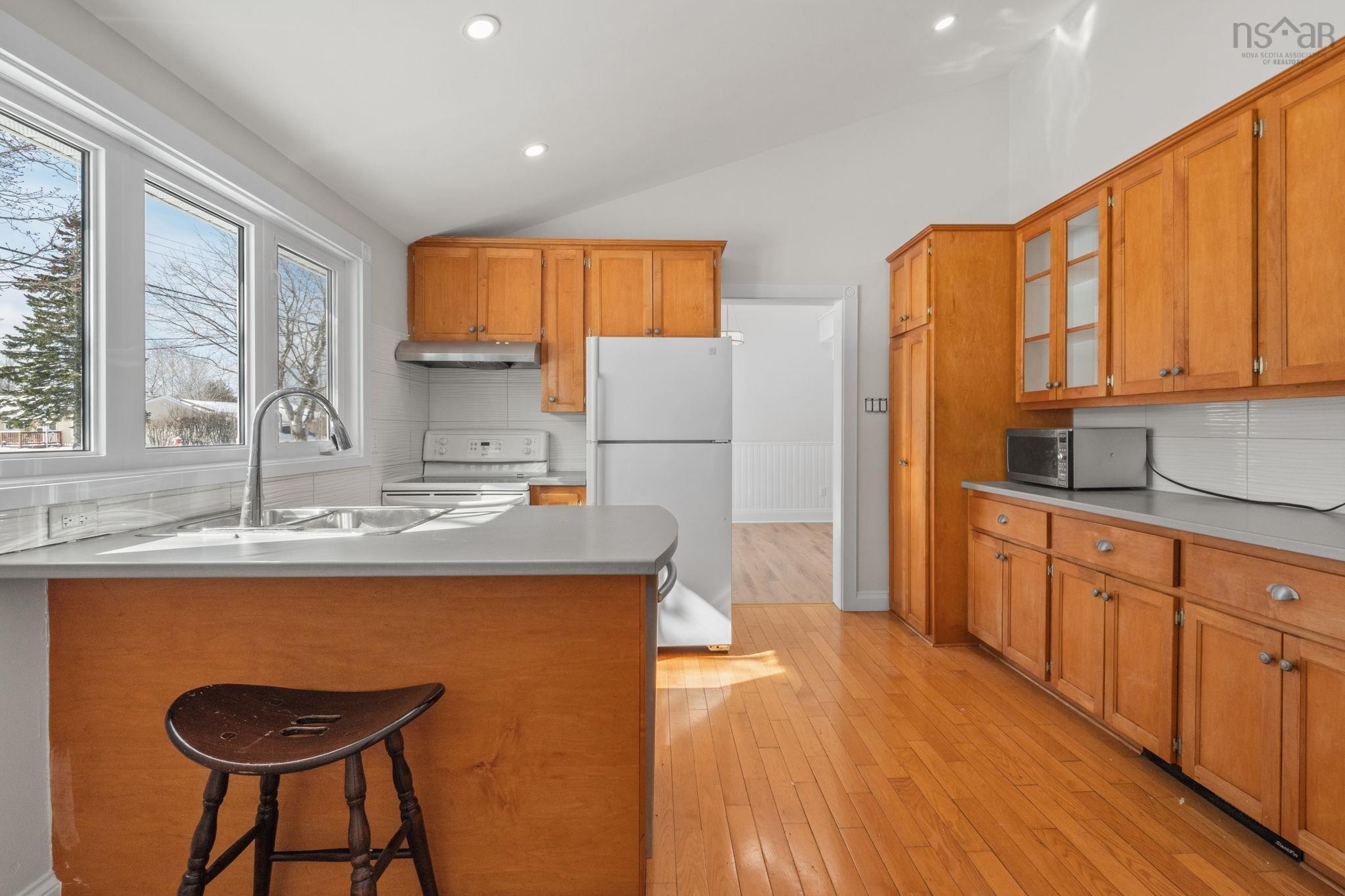 Thumbnail image for 19 Dumbarton Avenue MLS<sup>®</sup> 202605534