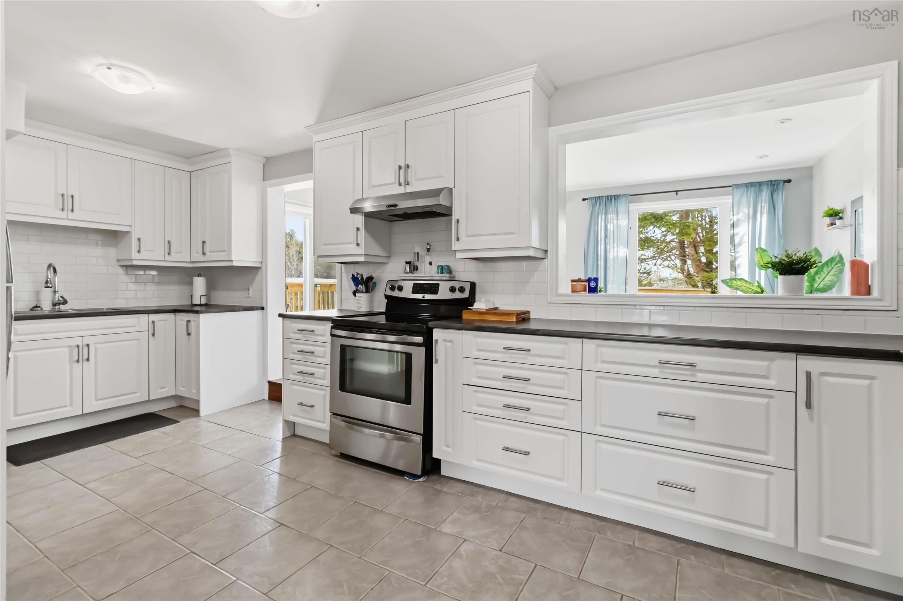 Thumbnail image for 125 Gloria Court MLS<sup>®</sup> 202605564