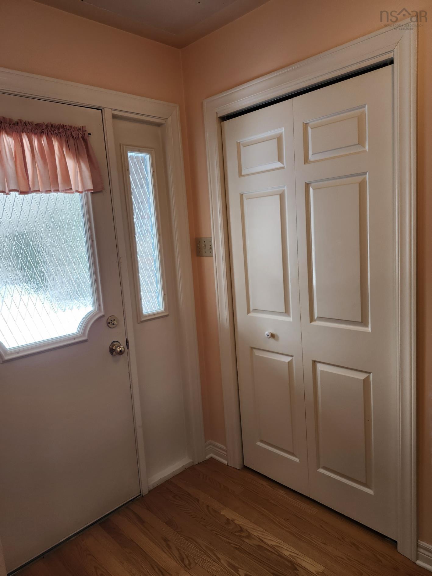 Thumbnail image for 84 Lakeland Street MLS<sup>®</sup> 202605618