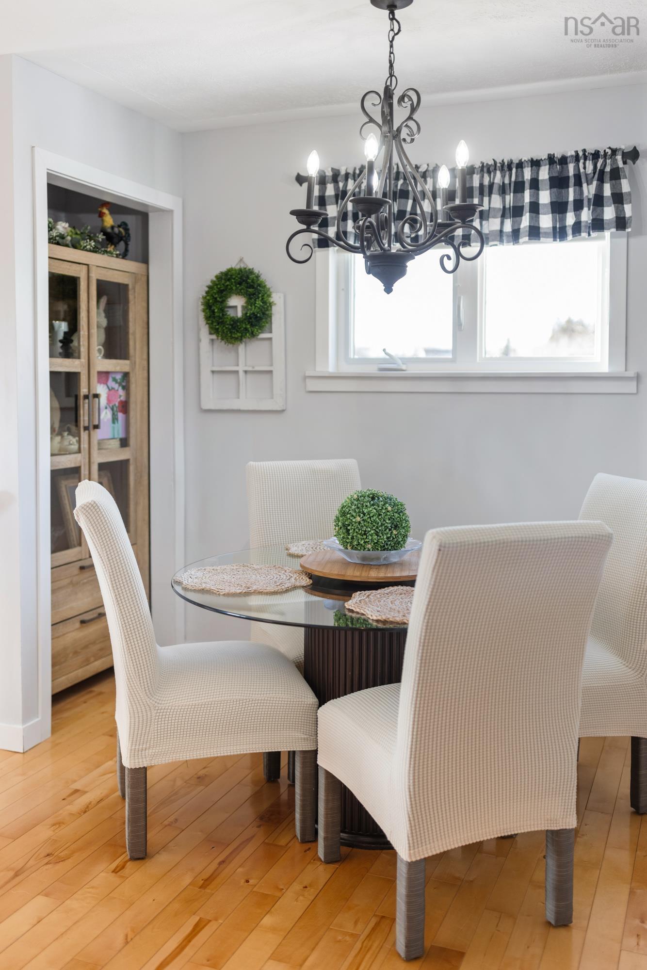 Thumbnail image for 2060 Caldwell Road MLS<sup>®</sup> 202605624