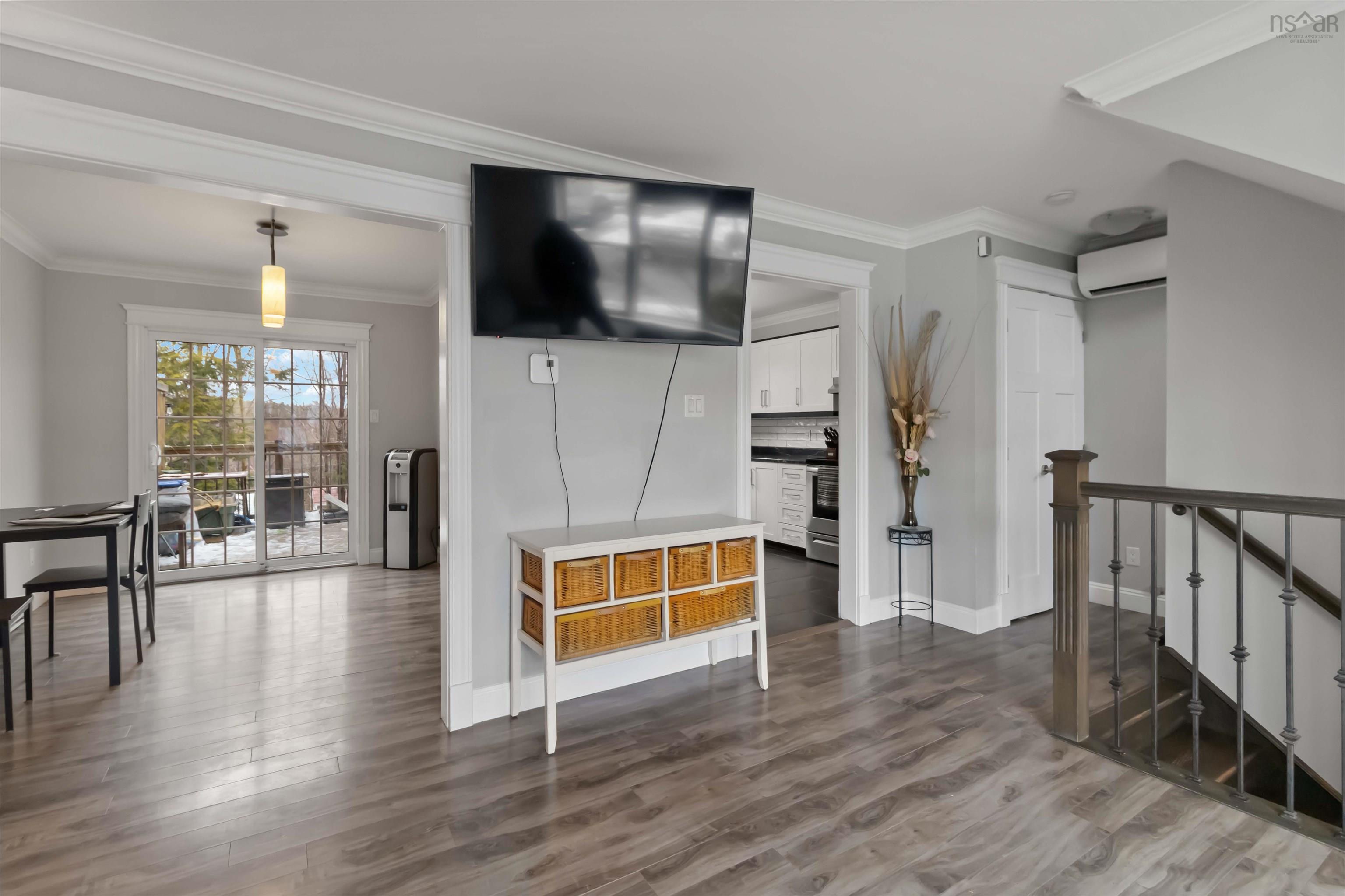 Thumbnail image for 115 Waterwheel Crescent MLS<sup>®</sup> 202605634