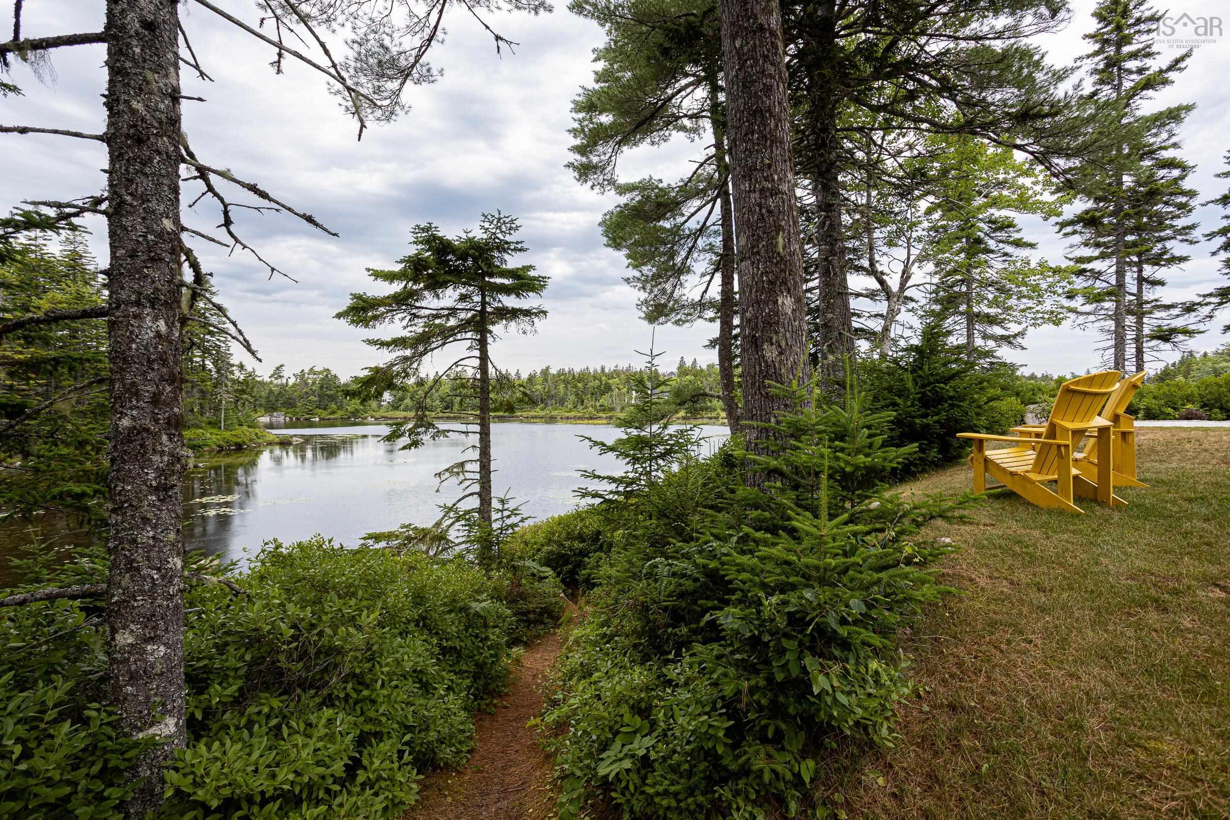 Thumbnail image for 18 Stonehenge Lane MLS<sup>®</sup> 202605813