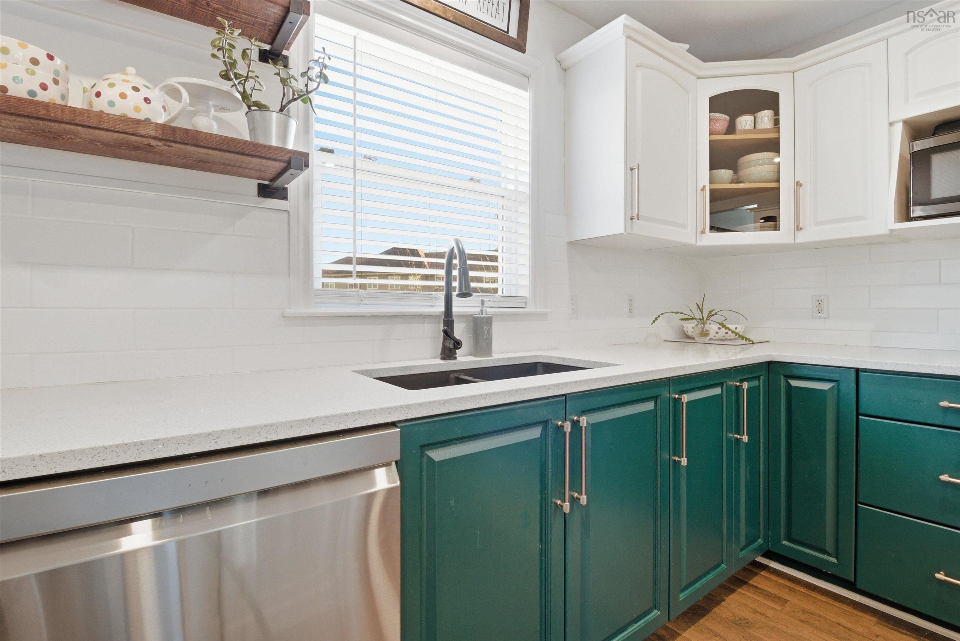 Thumbnail image for 46 Rockpoint Court MLS<sup>®</sup> 202605828