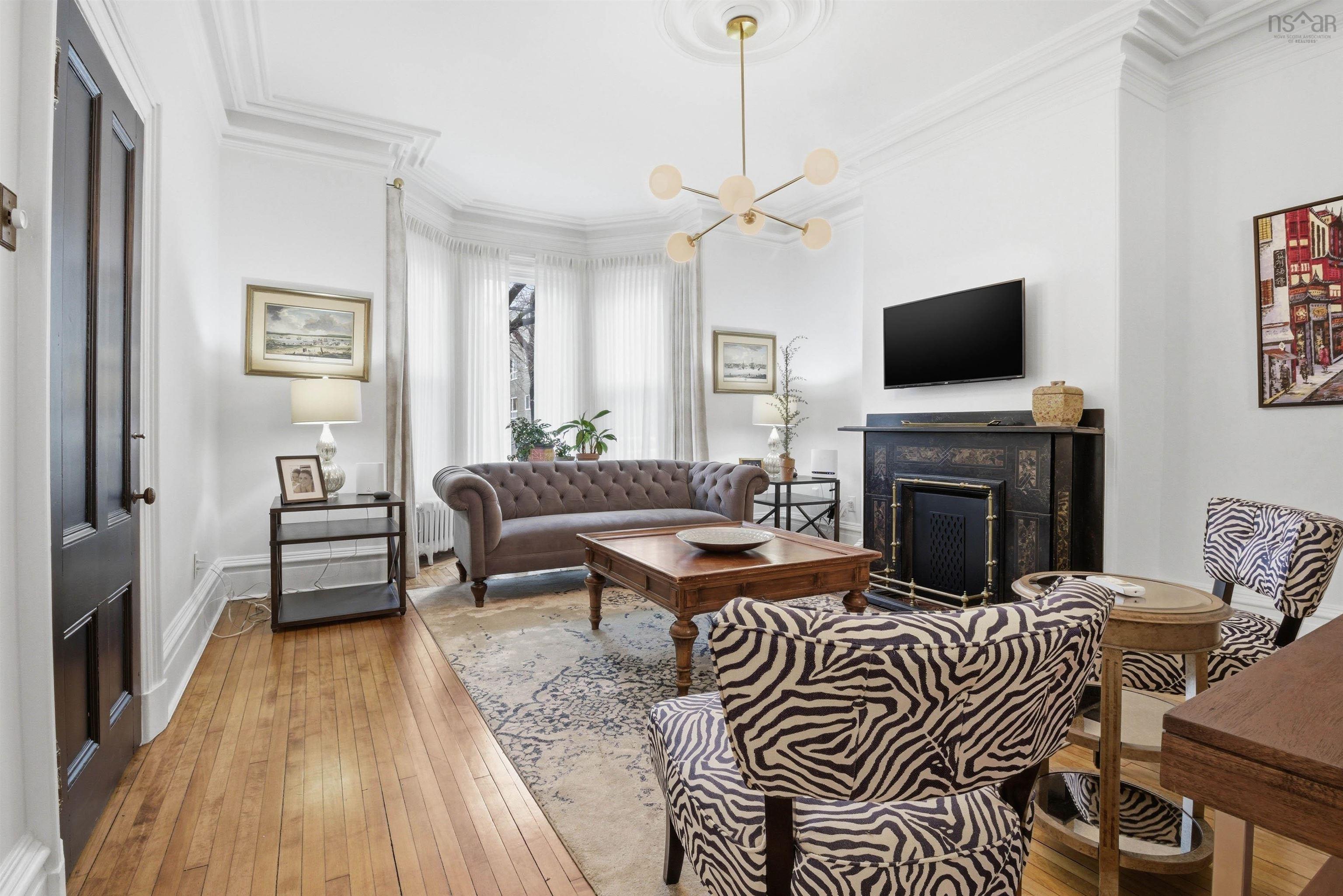 Thumbnail image for 1165 Tower Road MLS<sup>®</sup> 202605871