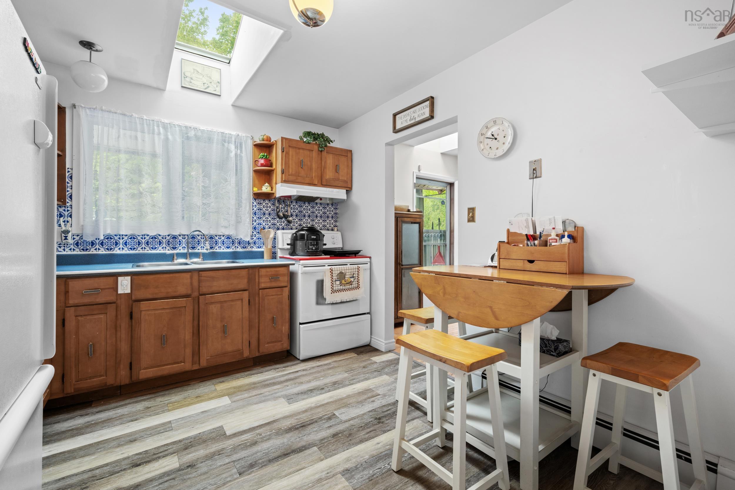 Thumbnail image for 29 Delwood Place MLS<sup>®</sup> 202605903