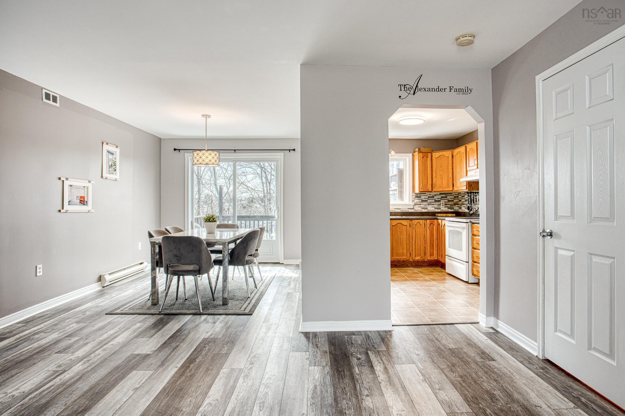 Thumbnail image for 33 Florence Place Court MLS<sup>®</sup> 202605939