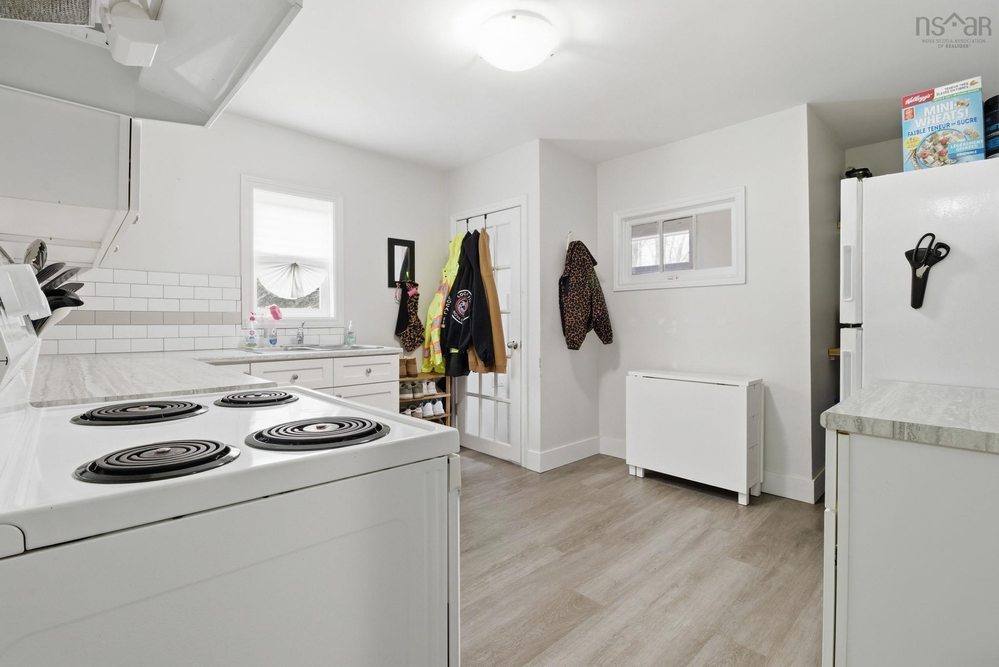 View image 12