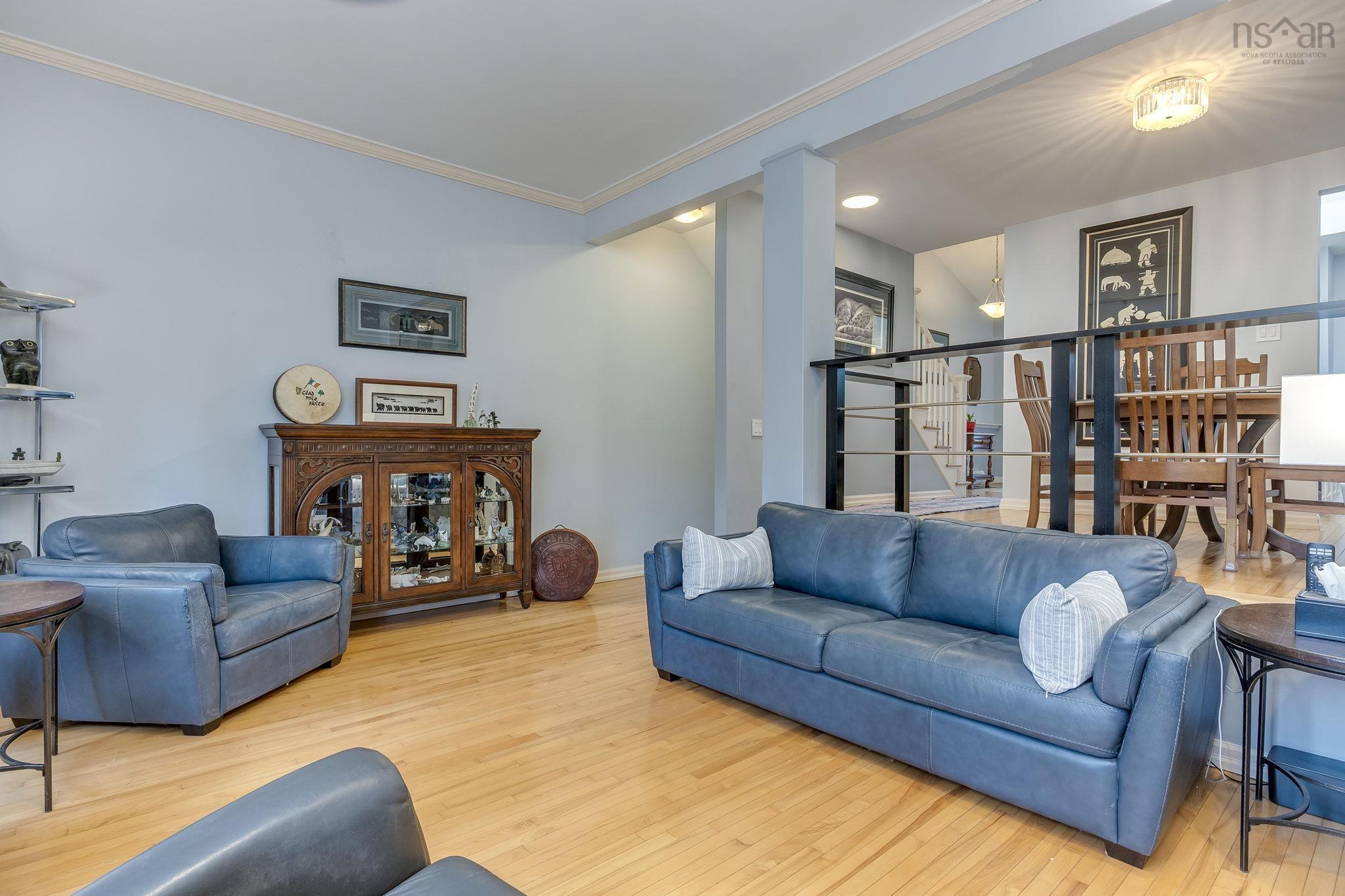 View image 18