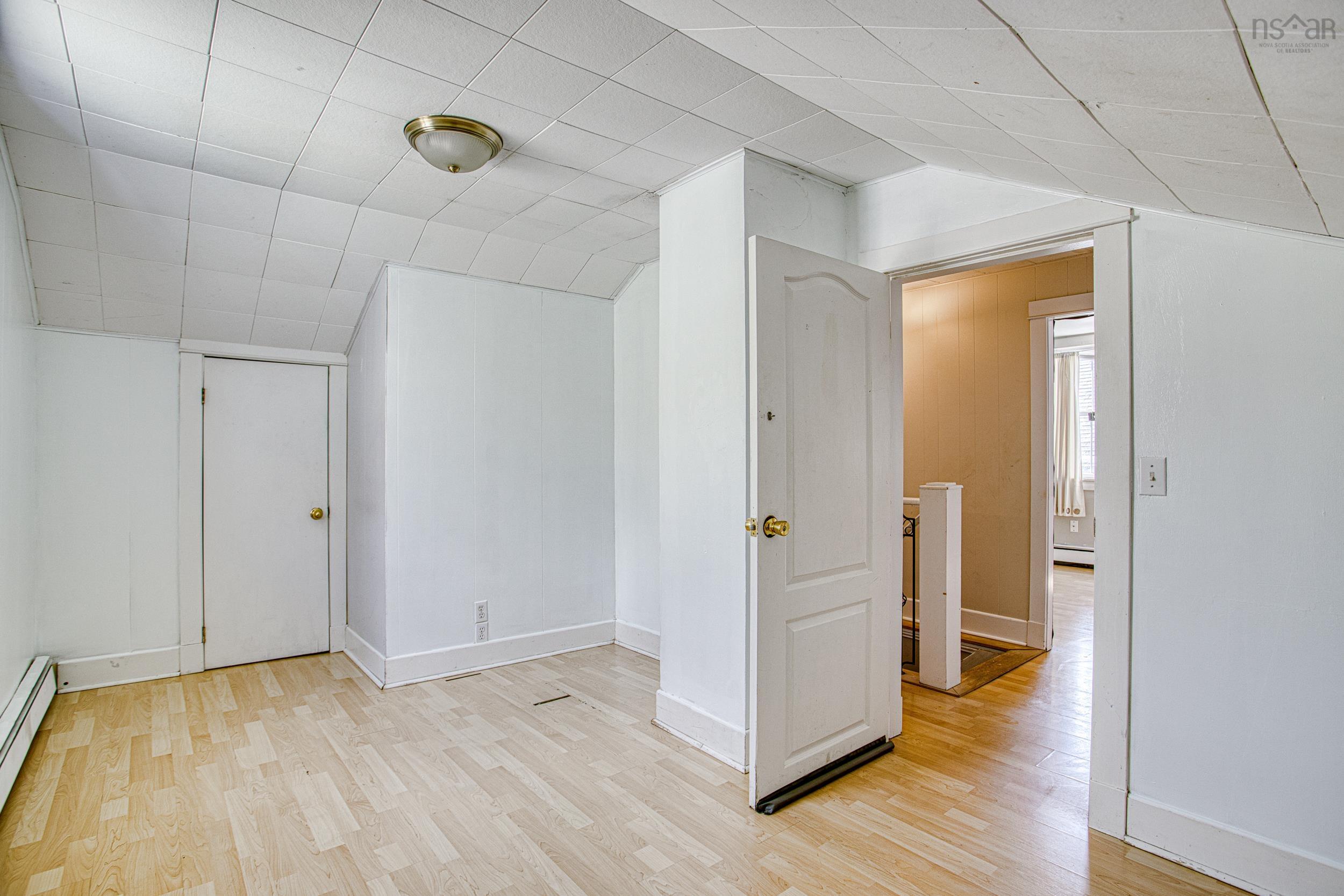 View image 14